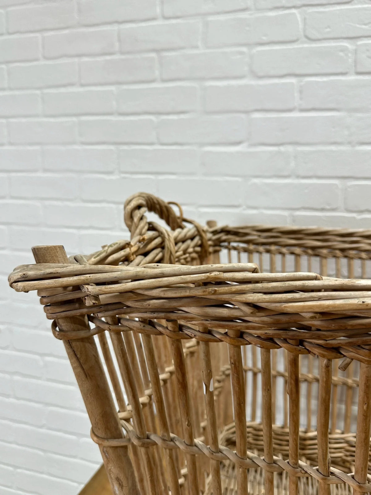 Antique French laundry basket - House on Horizon