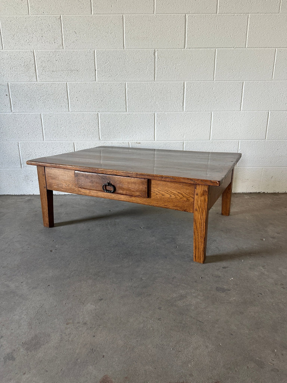 Antique French oak coffee table - House on Horizon