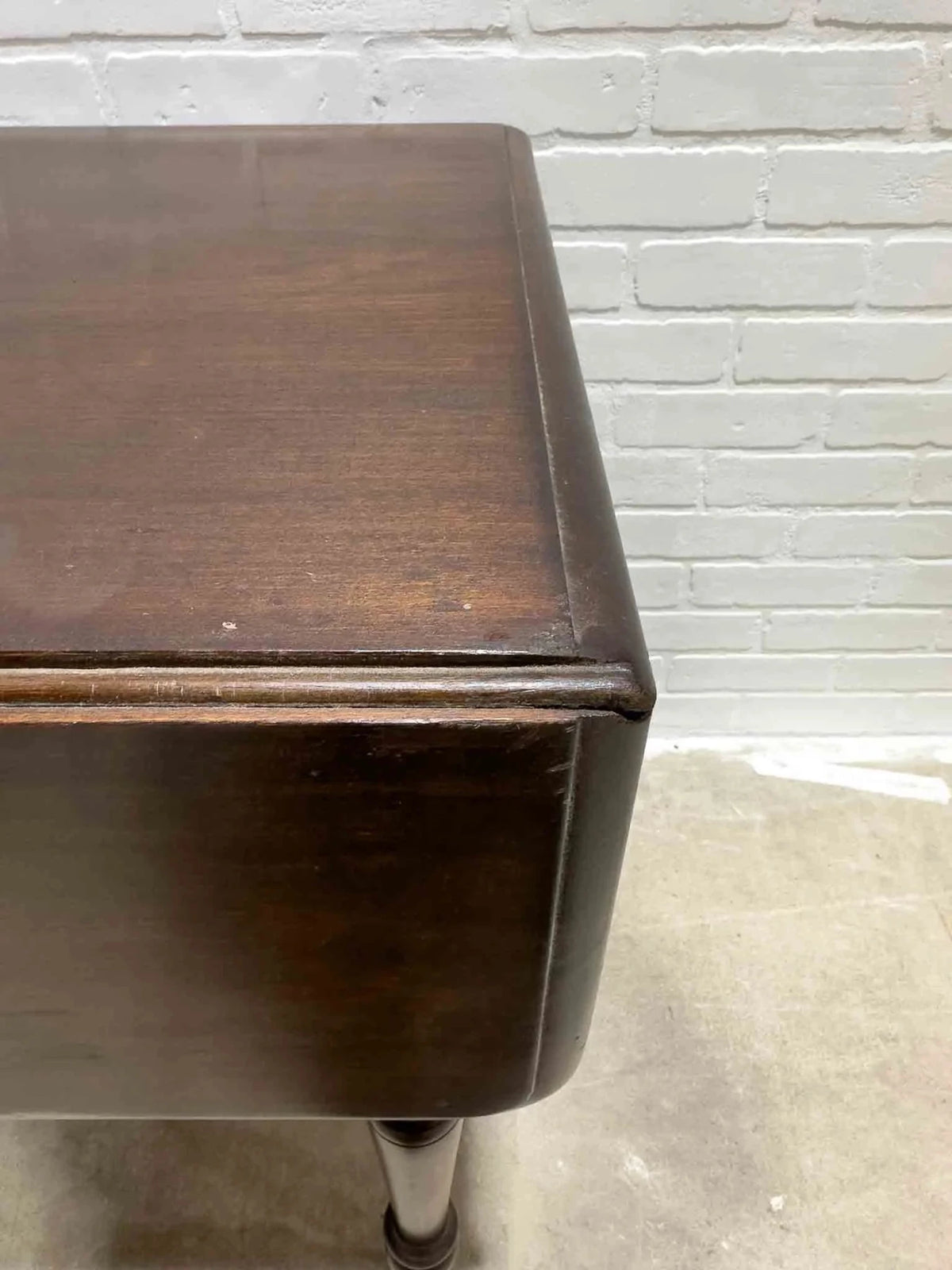 Antique mahogany drop leaf table - House on Horizon