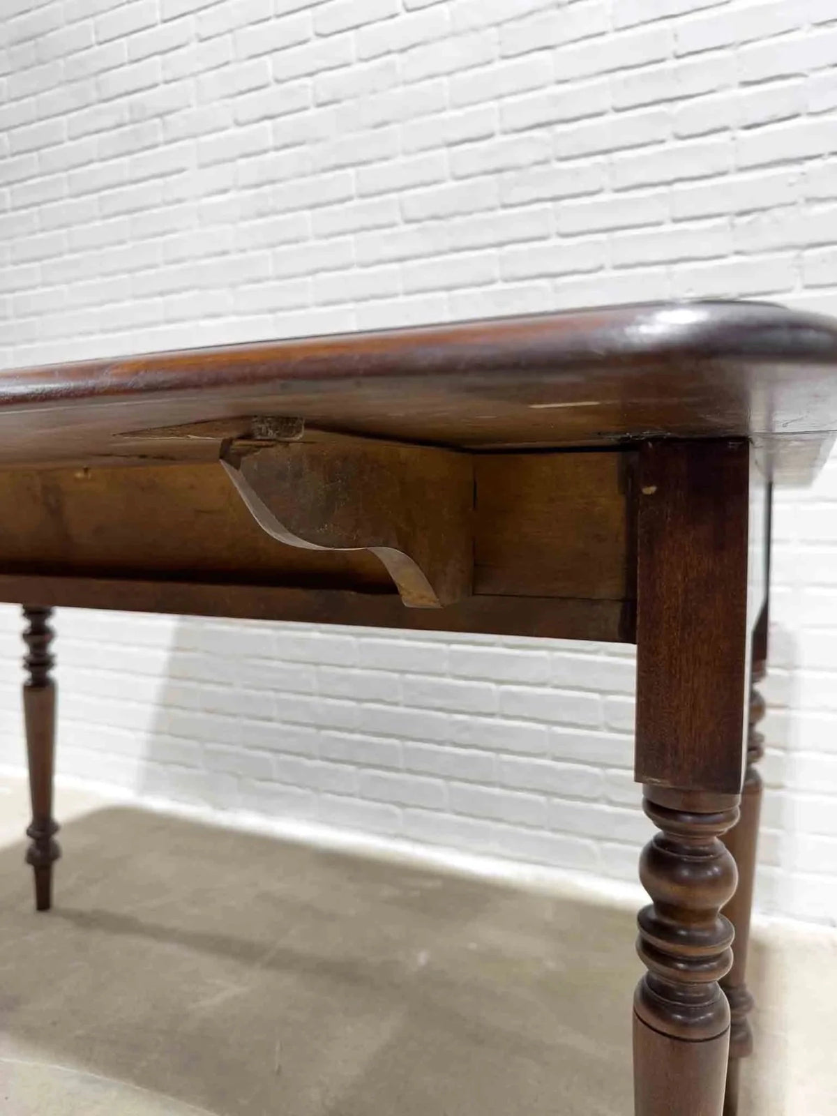 Antique mahogany drop leaf table - House on Horizon