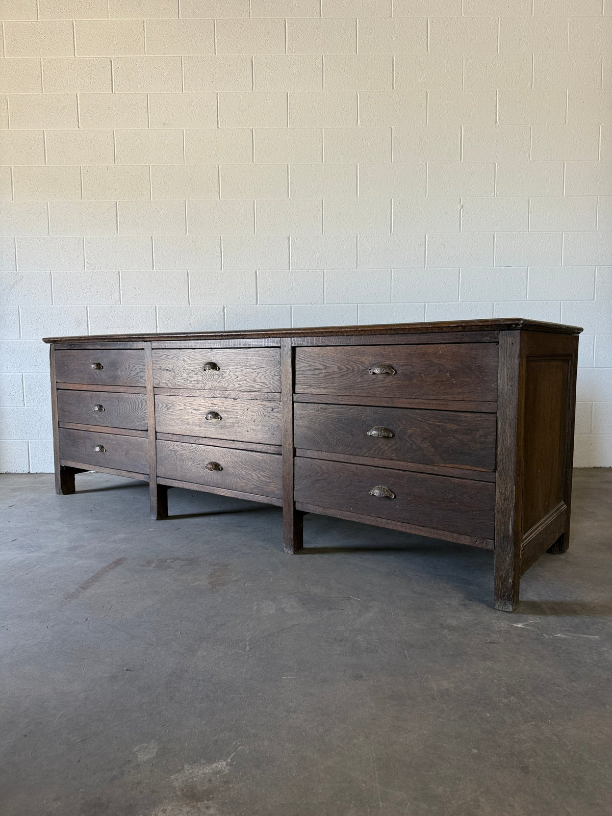 Antique oak sideboard or console - House on Horizon