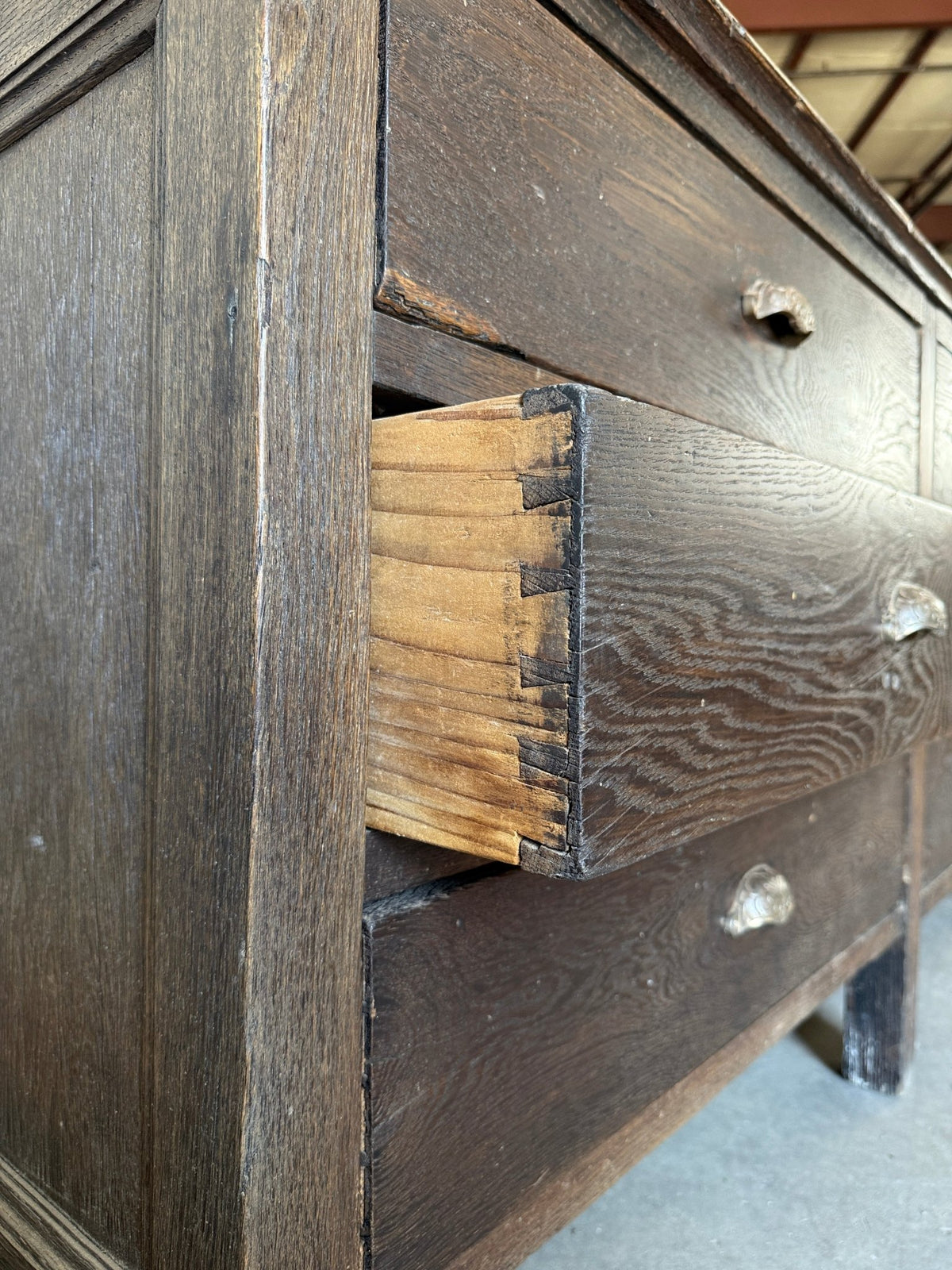 Antique oak sideboard or console - House on Horizon