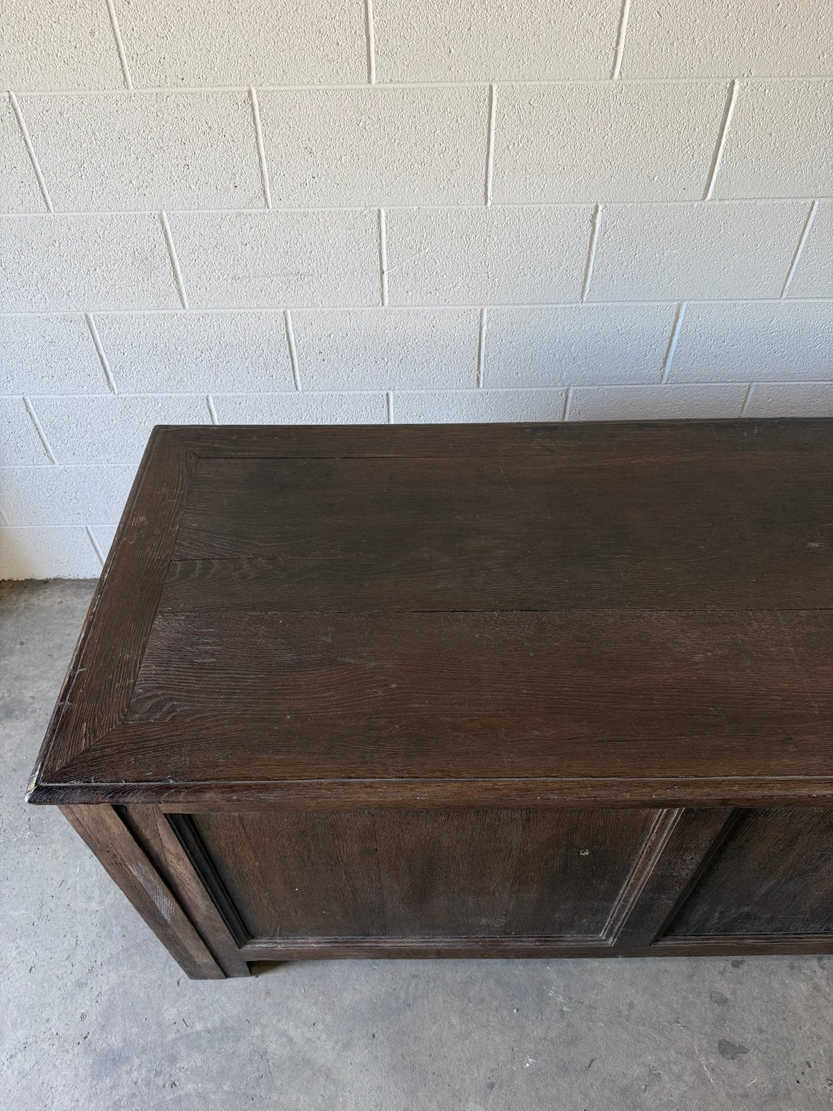 Antique oak sideboard or console - House on Horizon