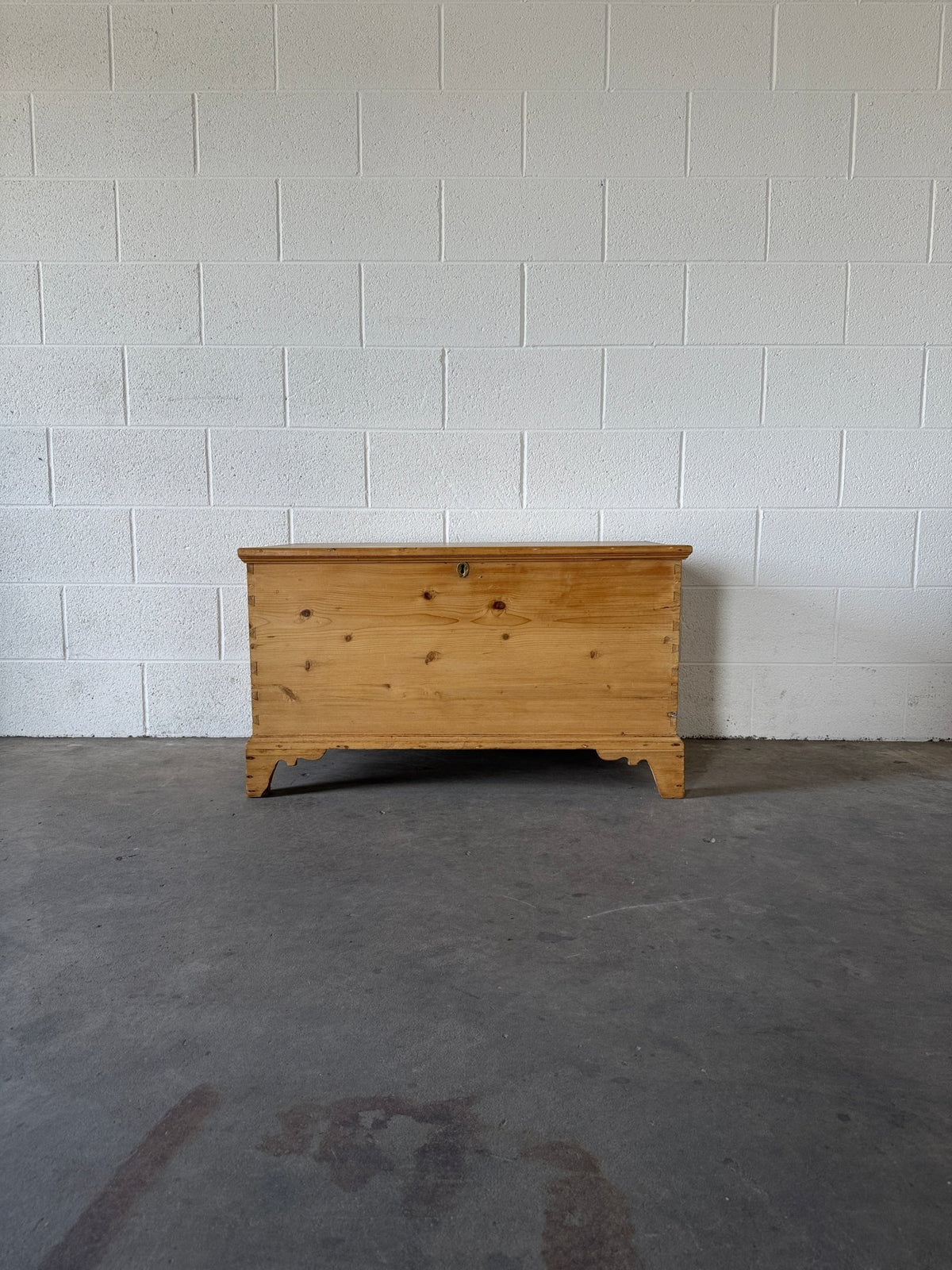 Antique Pine Blanket Box with Bracket Feet - House on Horizon