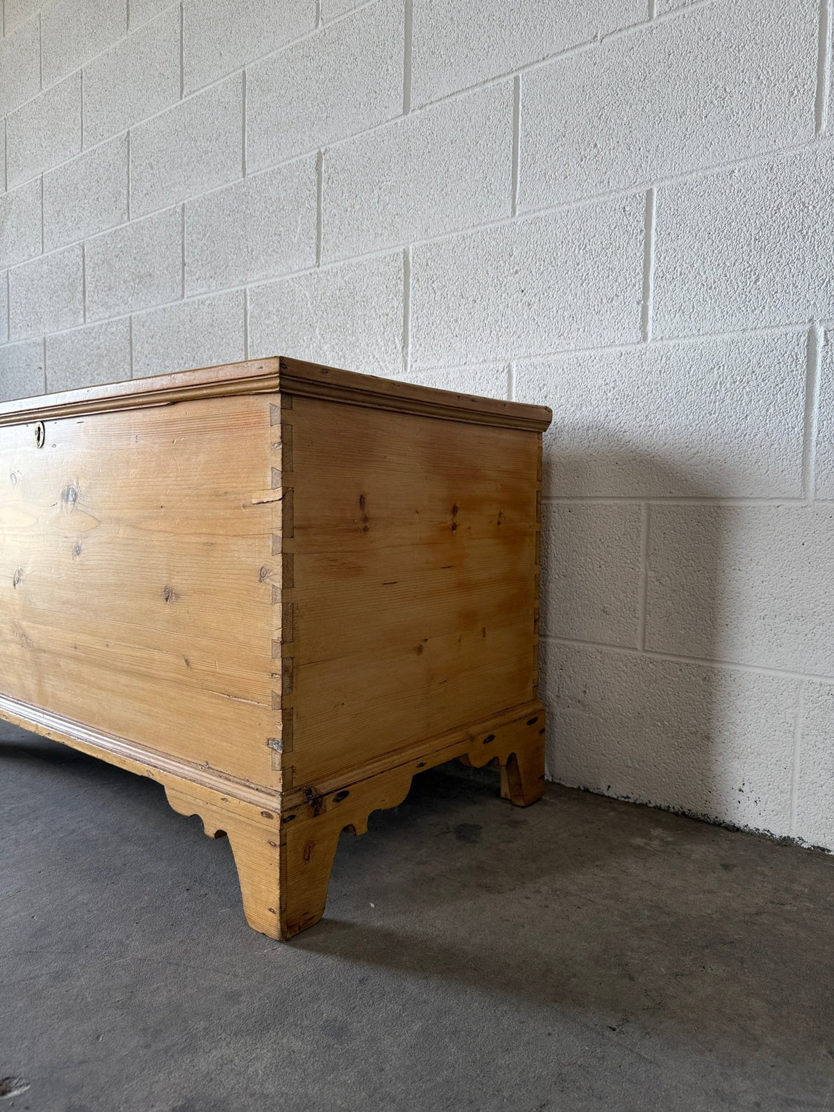 Antique Pine Blanket Box with Bracket Feet - House on Horizon