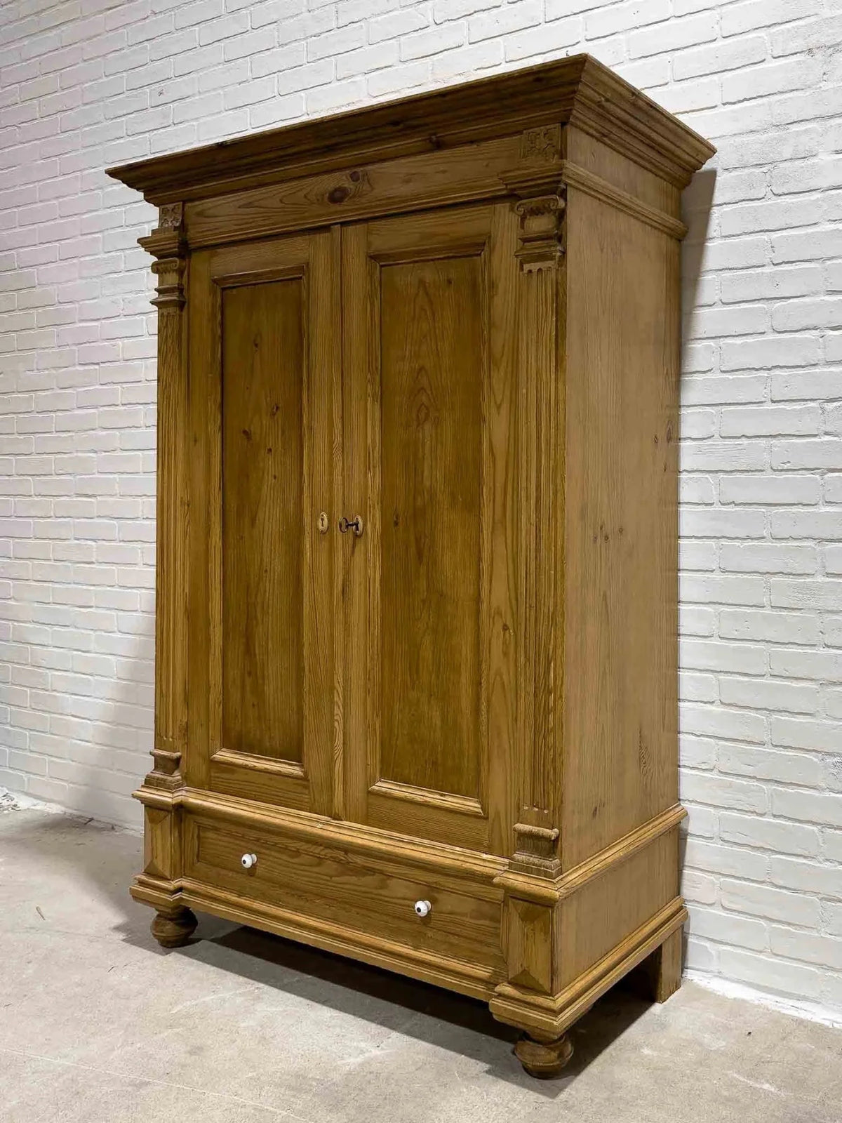 Antique pine children's wardrobe - House on Horizon