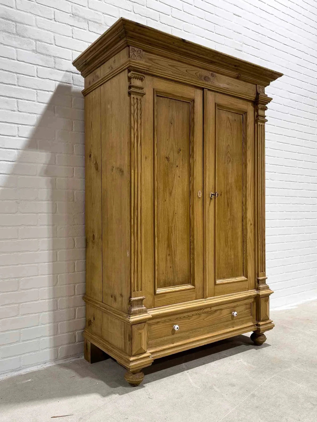 Antique pine children's wardrobe - House on Horizon