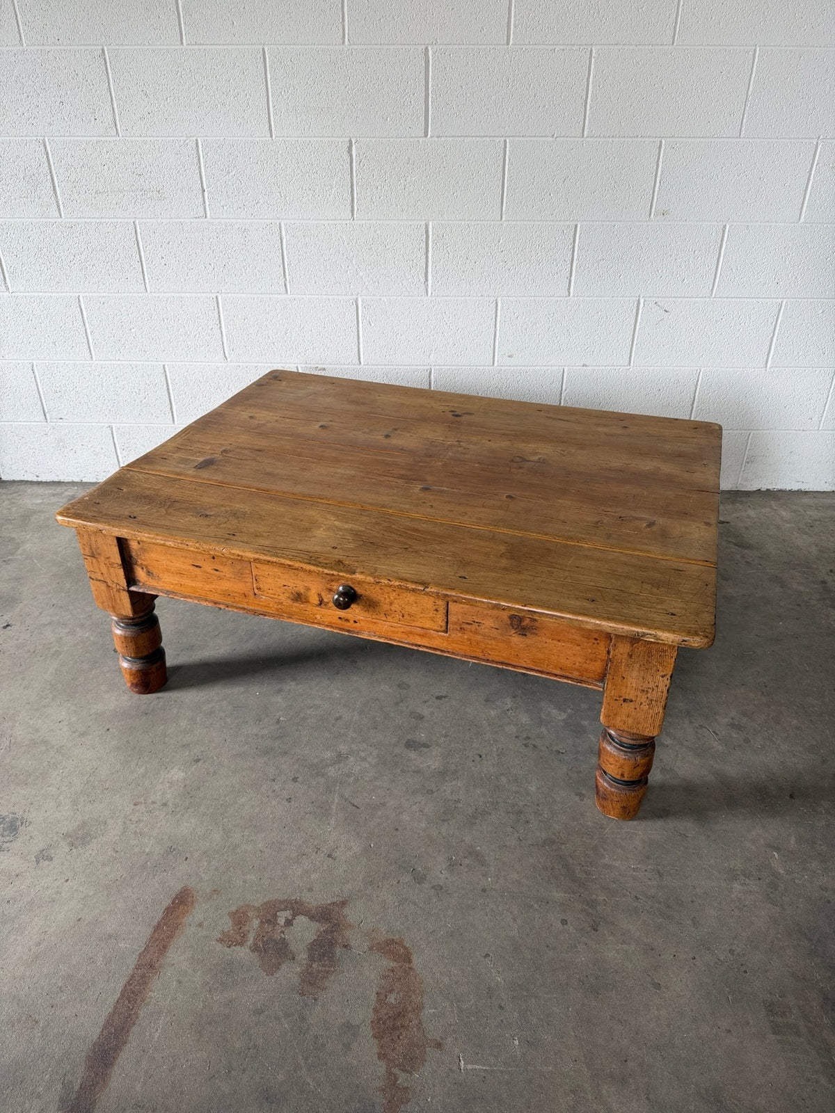 Antique pine coffee table with drawer - House on Horizon