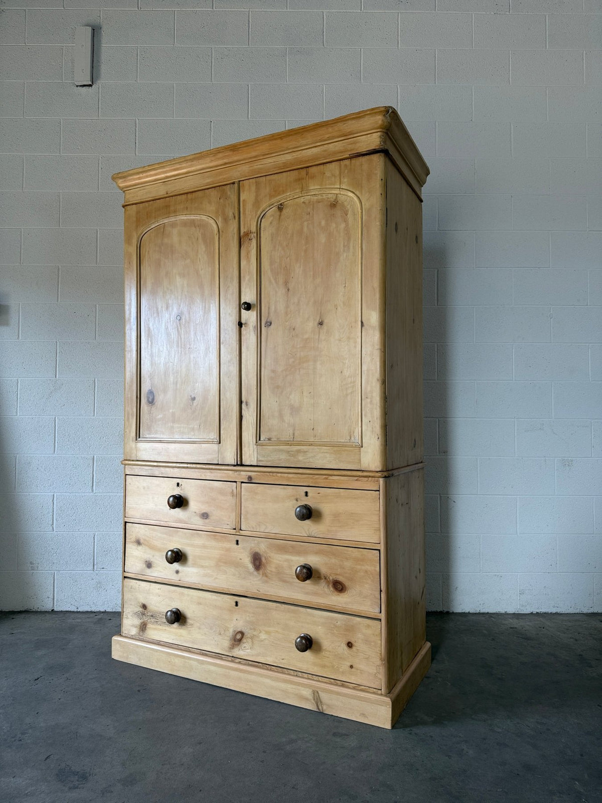 Antique pine linen press - House on Horizon