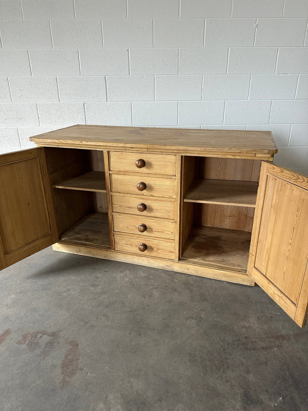 Antique Pineboard with Central Drawers - House on Horizon