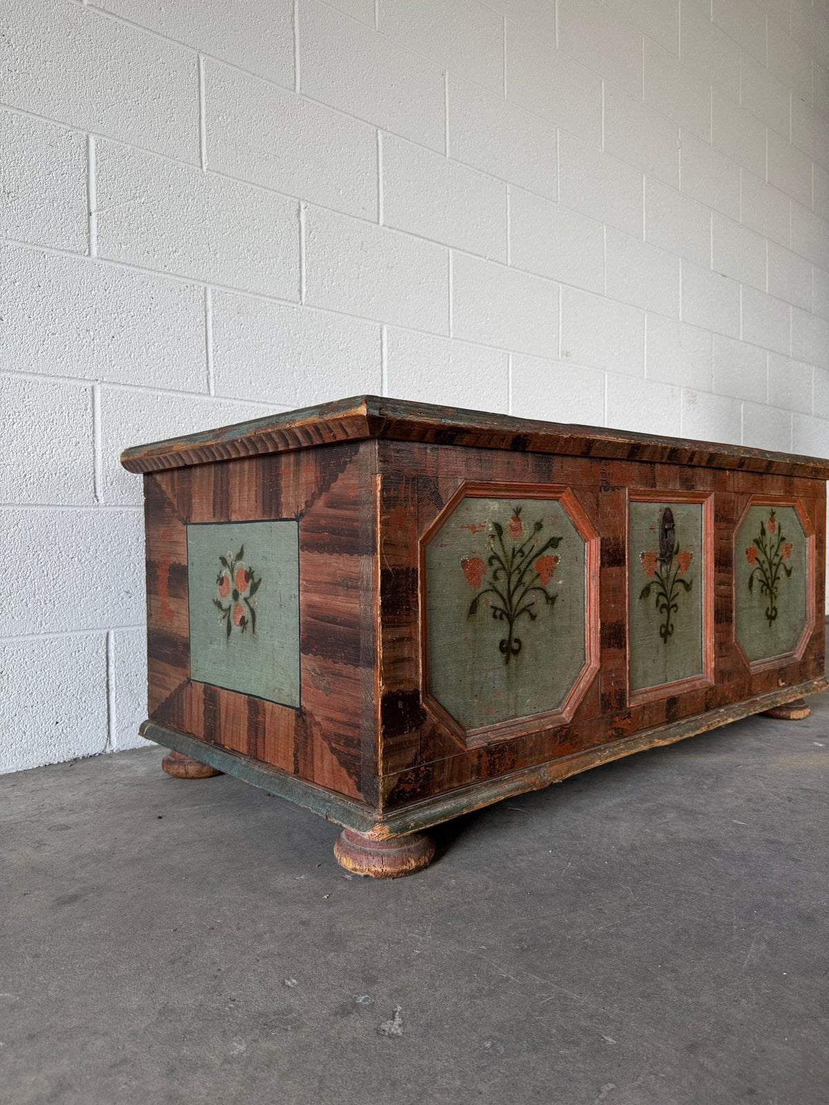 Antique Swedish marriage trunk - House on Horizon