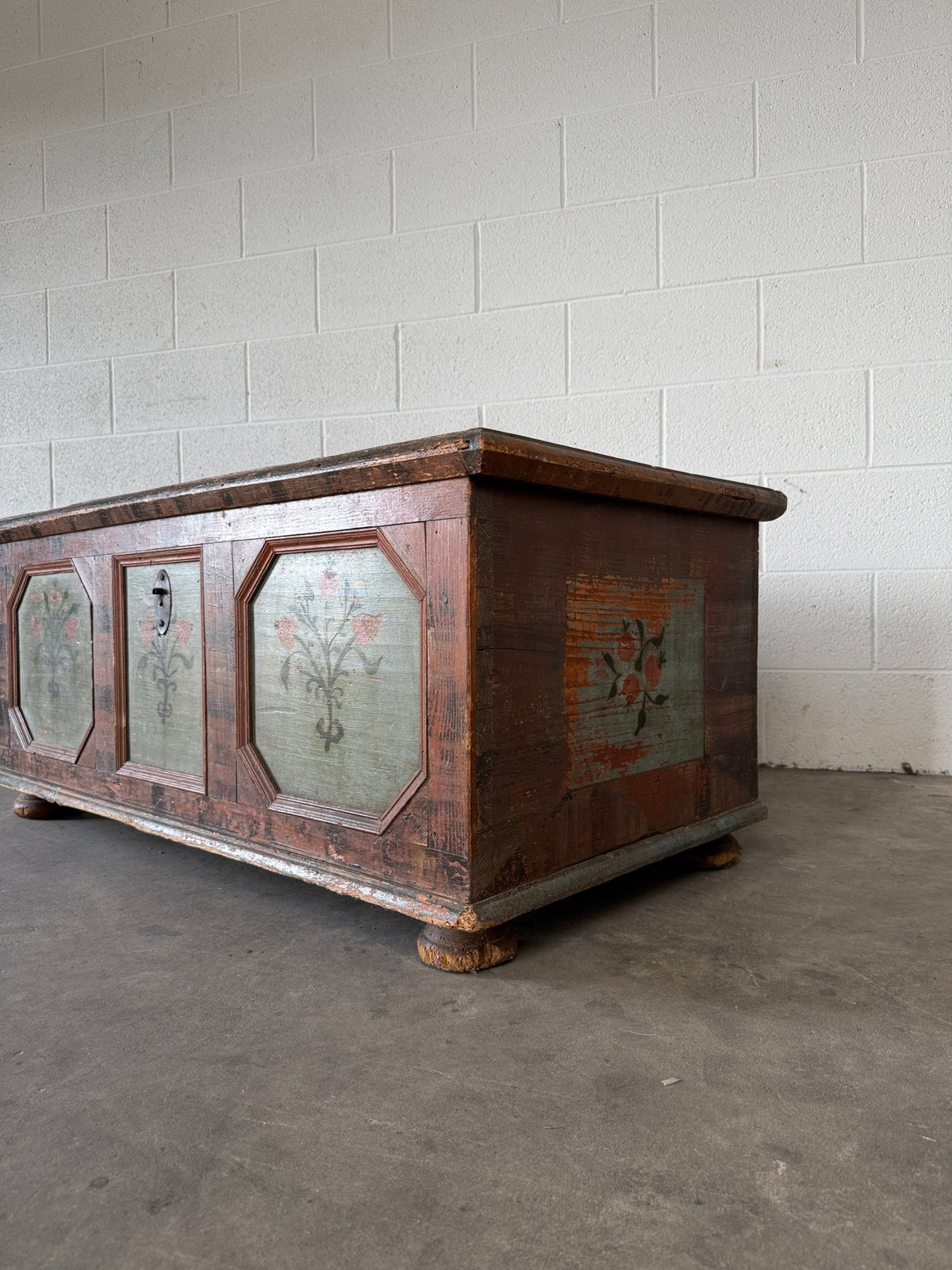 Antique Swedish marriage trunk - House on Horizon