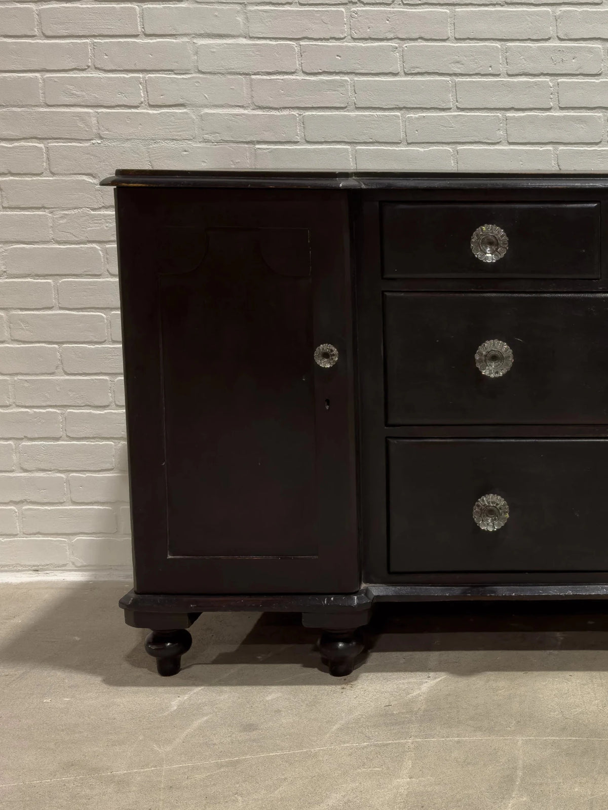 Ebonized English sideboard with glass knobs - House on Horizon