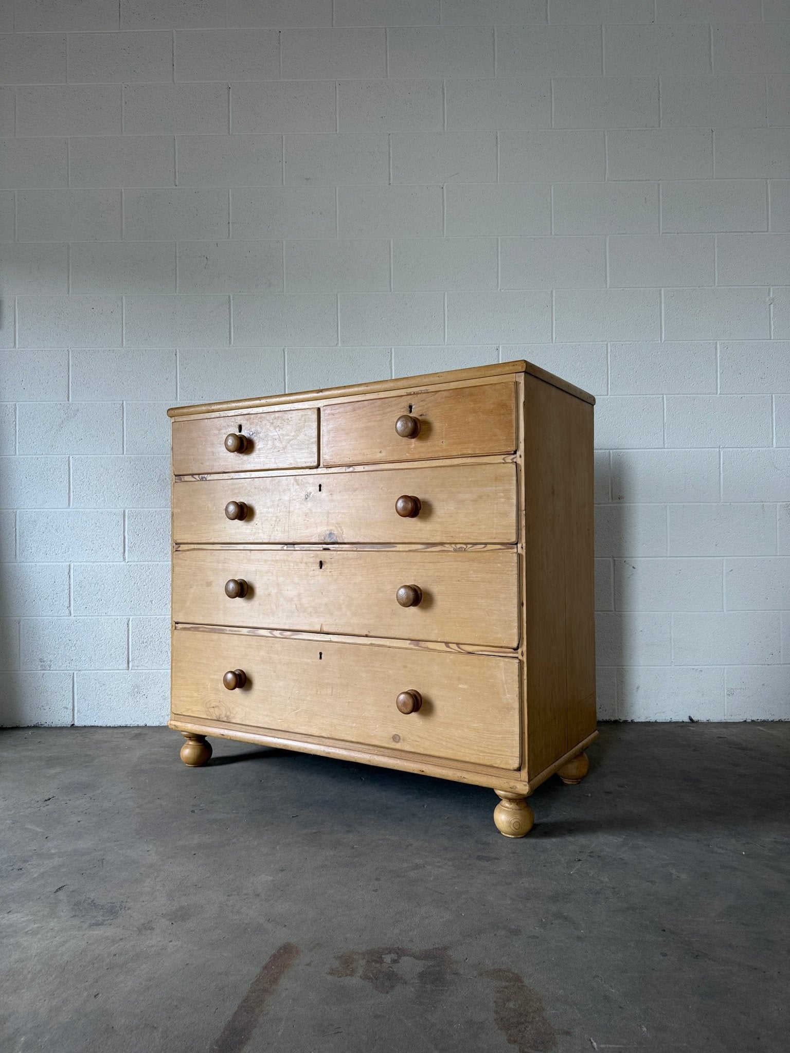 English Antique Pine Chest of Drawers on bun feet - House on Horizon