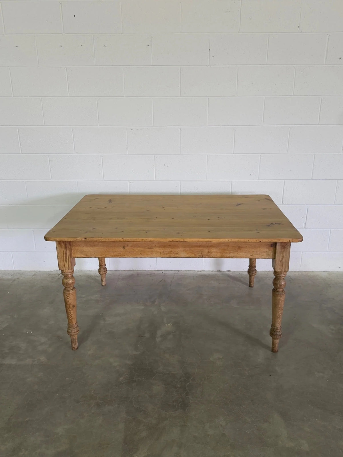 English antique pine table - House on Horizon