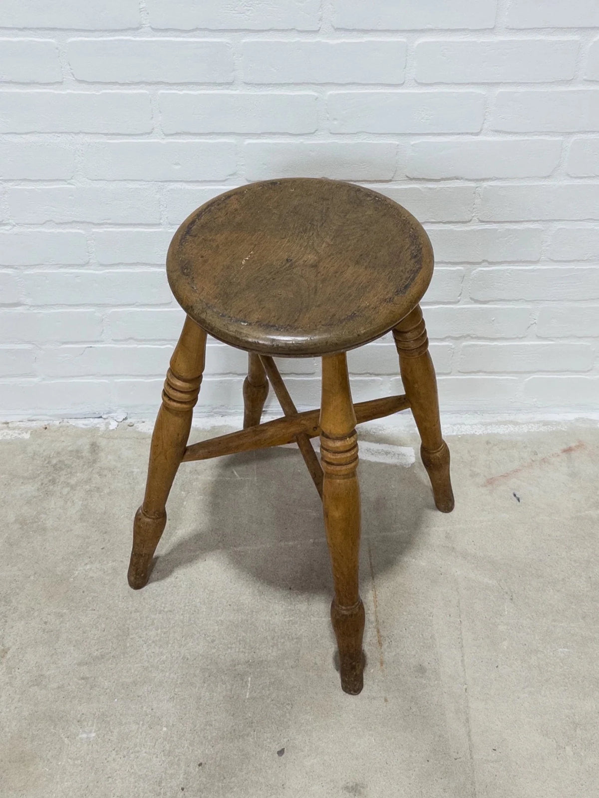 English antique stool 10 - House on Horizon