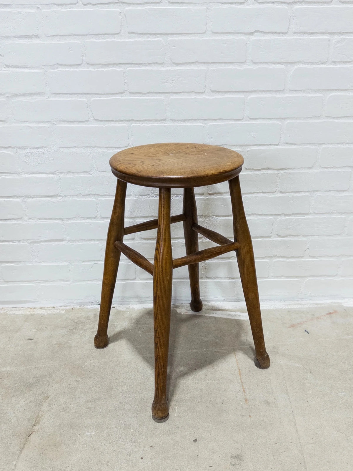 English antique stool 13 - House on Horizon