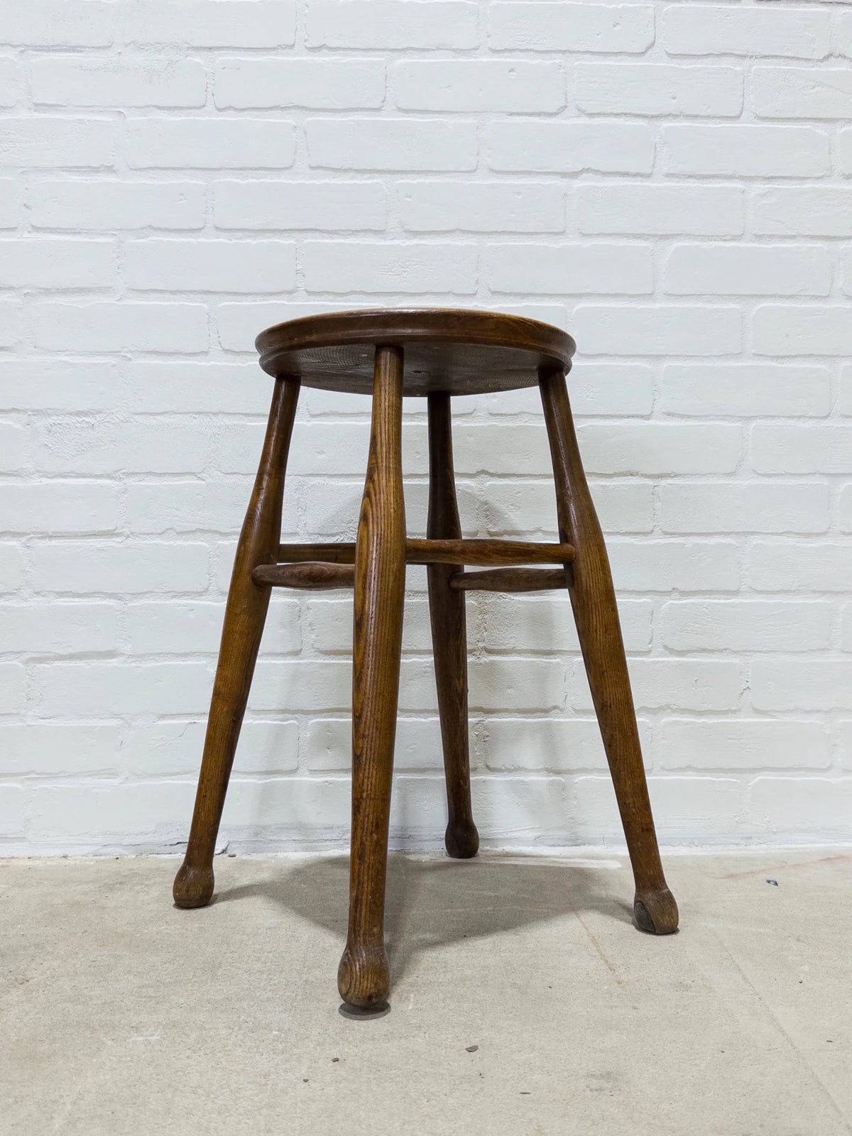 English antique stool 13 - House on Horizon