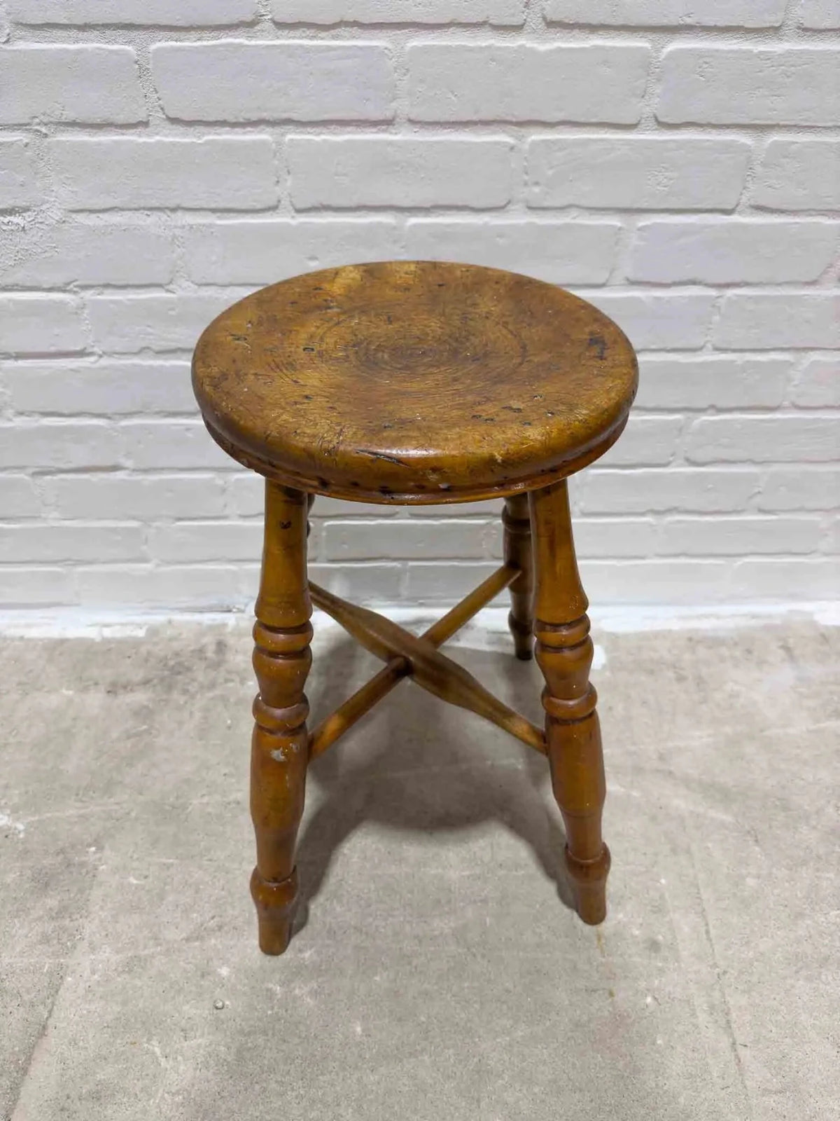 English antique stool 4 - House on Horizon