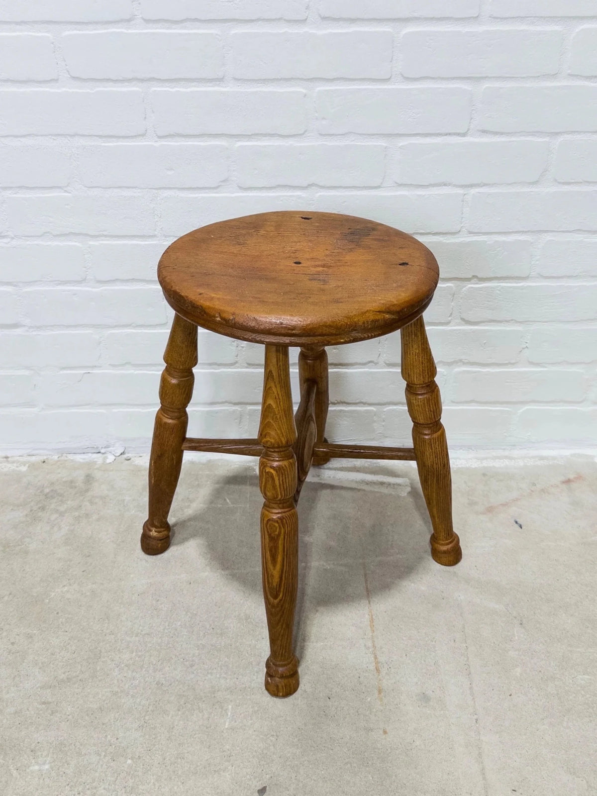 English antique stool 8 - House on Horizon