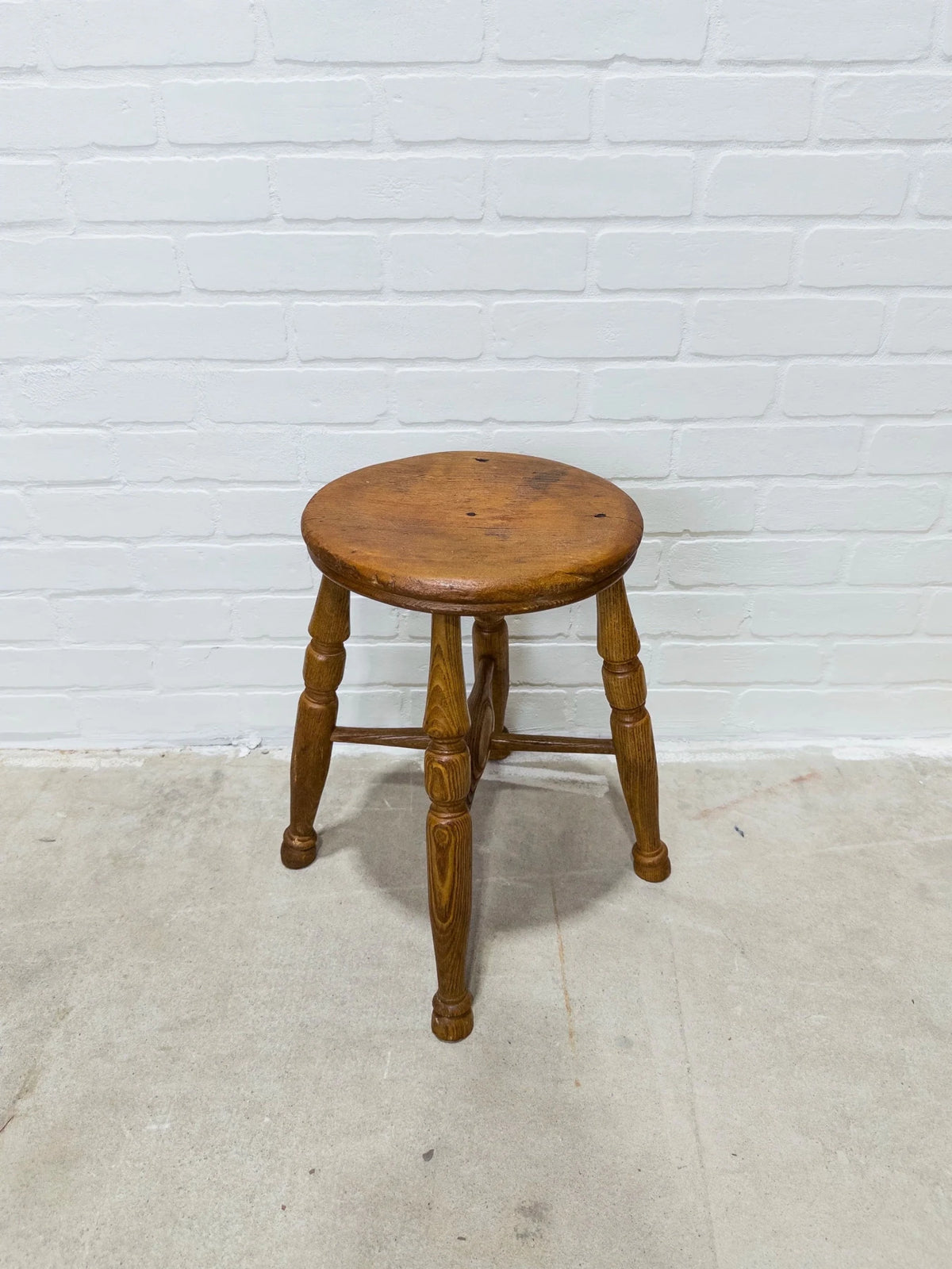 English antique stool 8 - House on Horizon