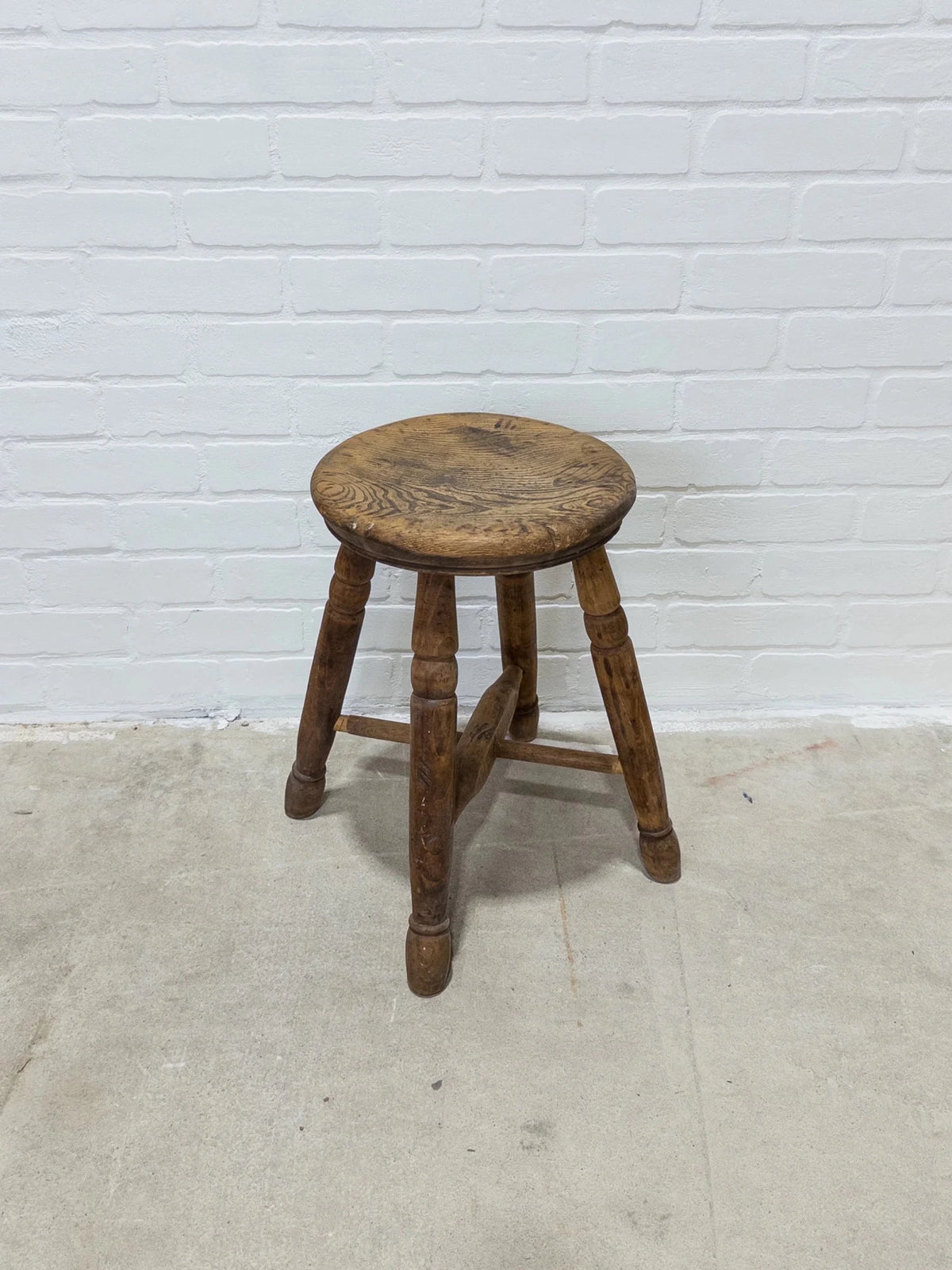 English antique stool 9 - House on Horizon