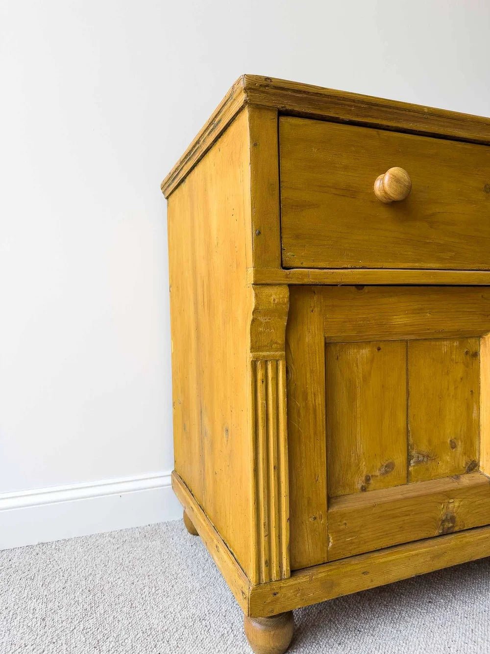 English pine antique sideboard - House on Horizon