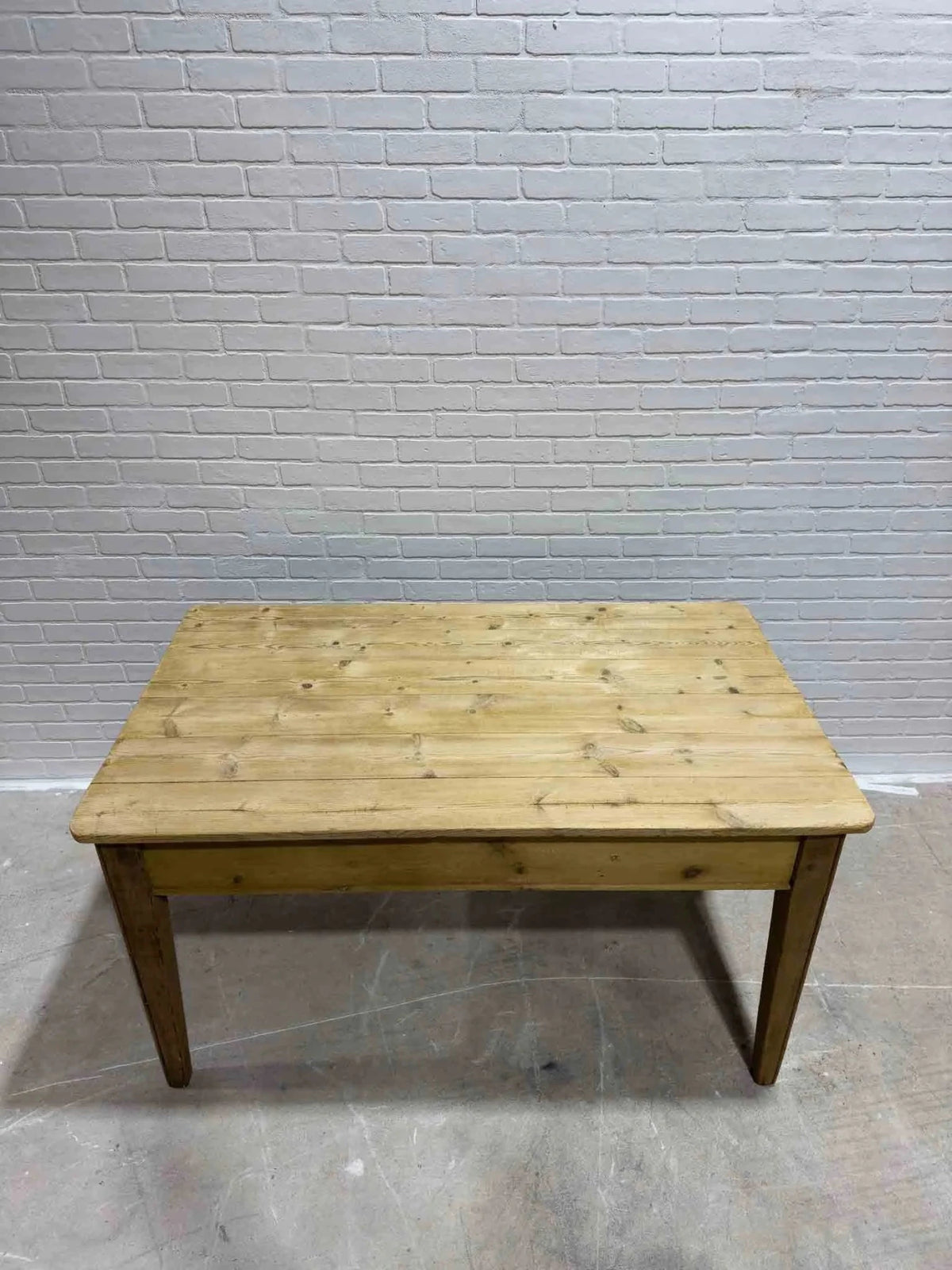 English Pine Kitchen Table - House on Horizon