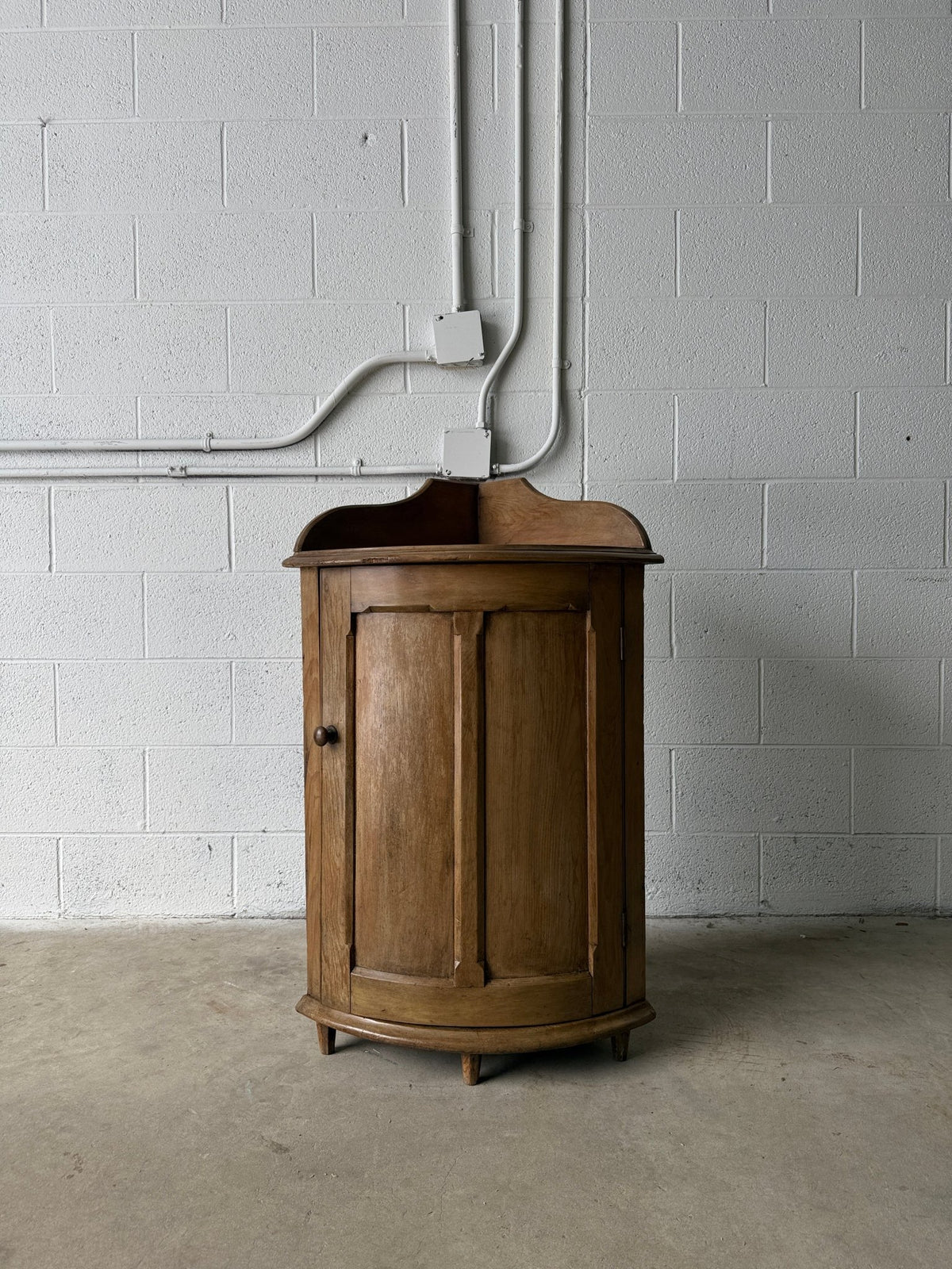 Georgian pine bar corner cupboard - House on Horizon