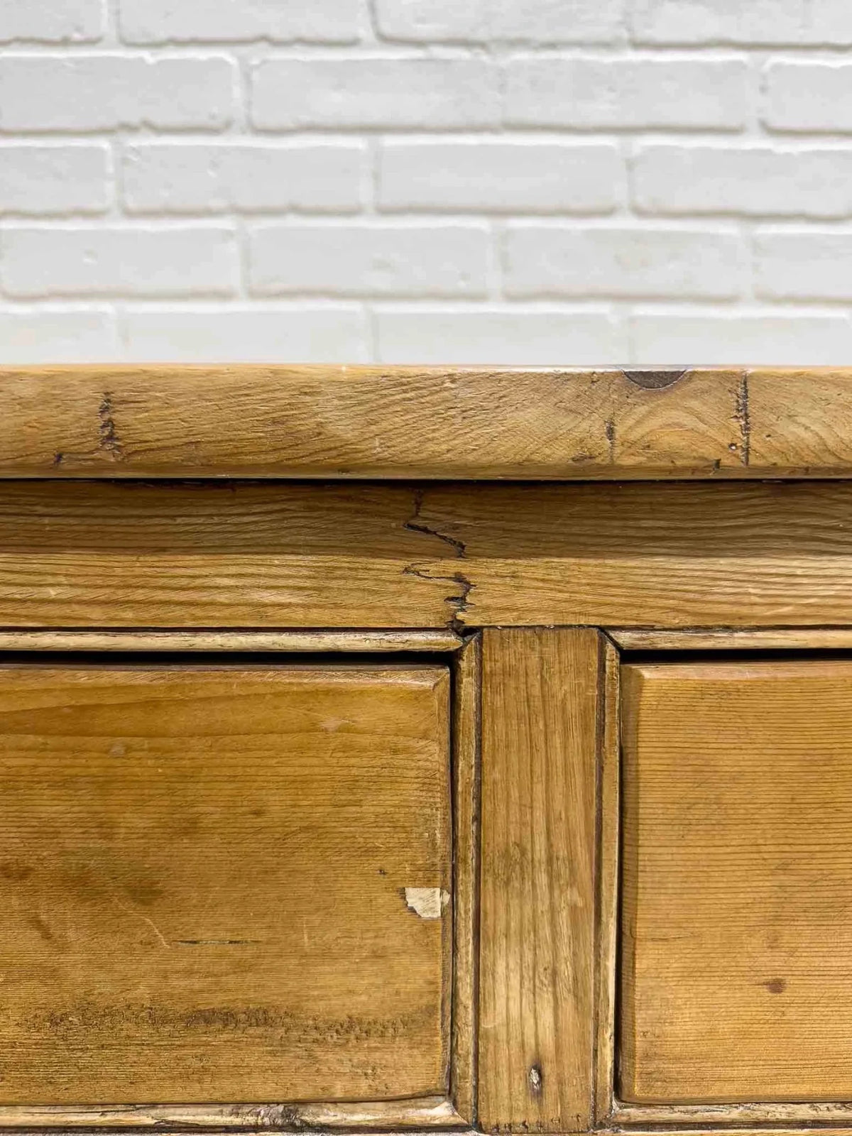 Georgian pine dresser base - House on Horizon