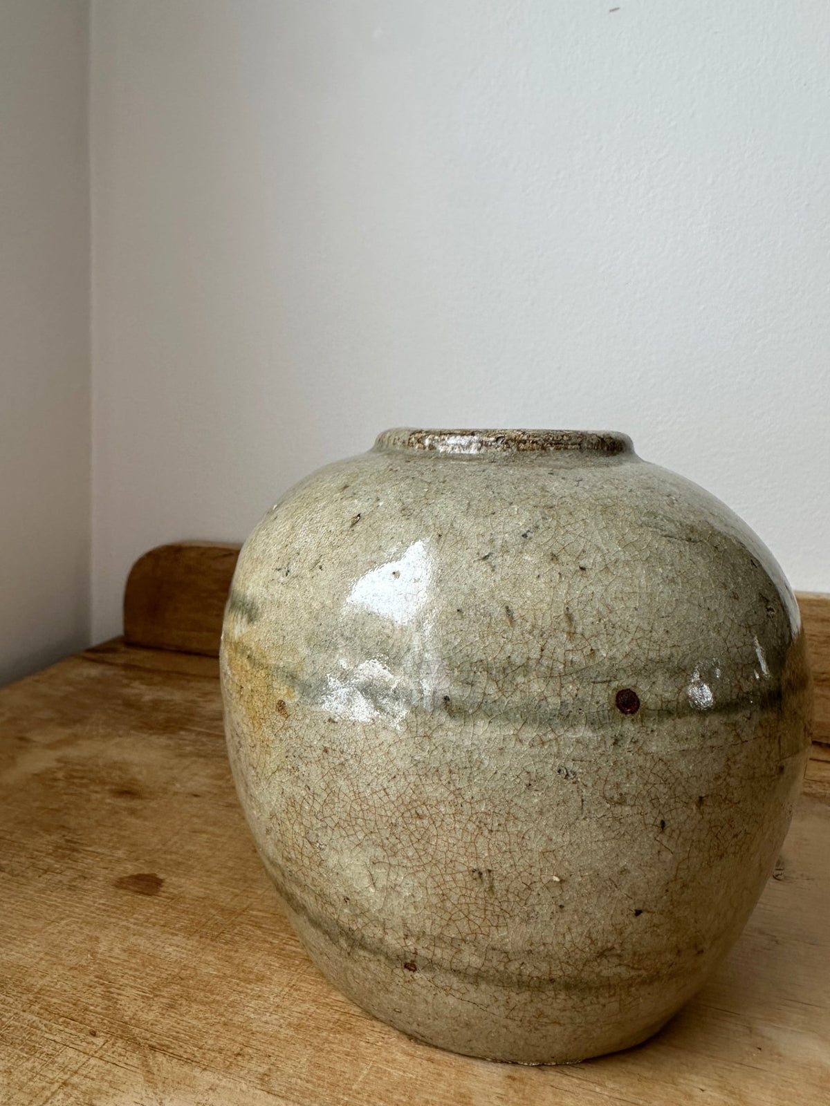 Ginger jar - House on Horizon