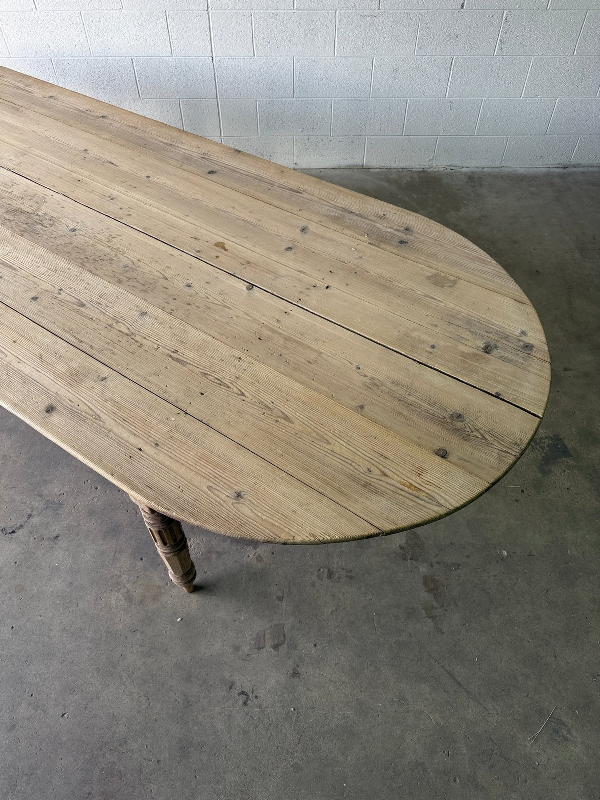 Gorgeous French pill-shaped dining table - House on Horizon