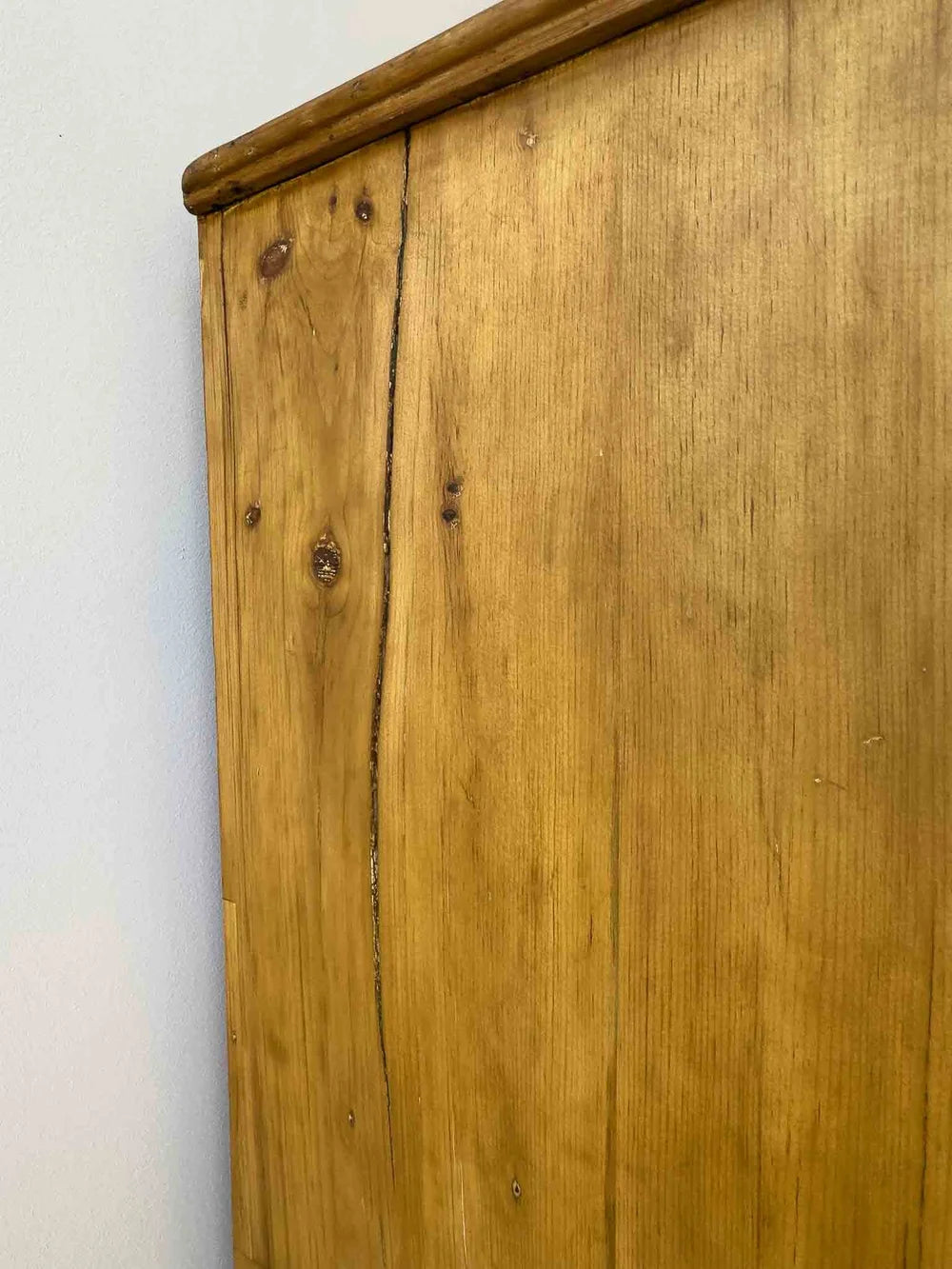 Impressive victorian pine drawers