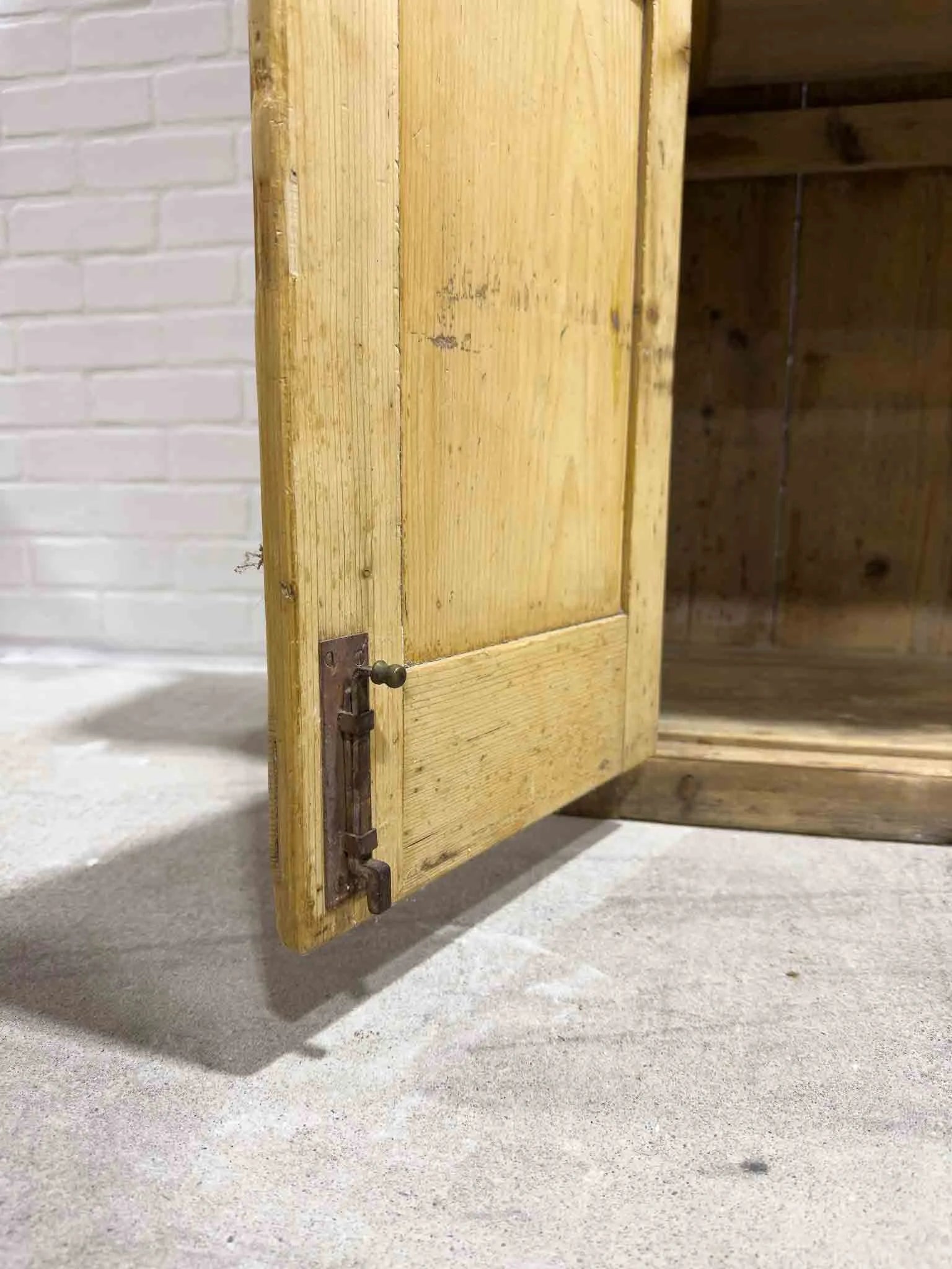 Victorian pine kitchen dresser