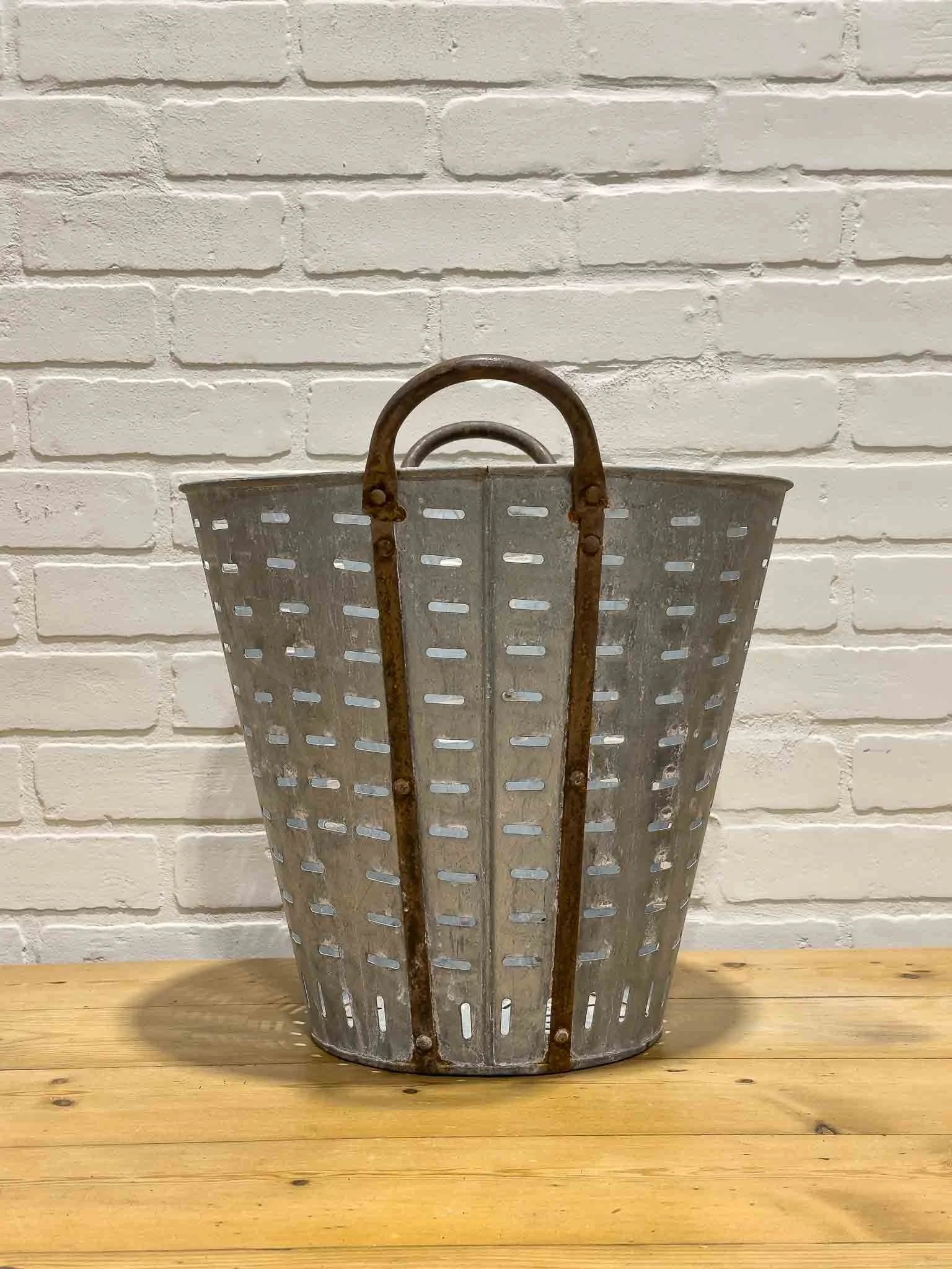 Metal olive basket
