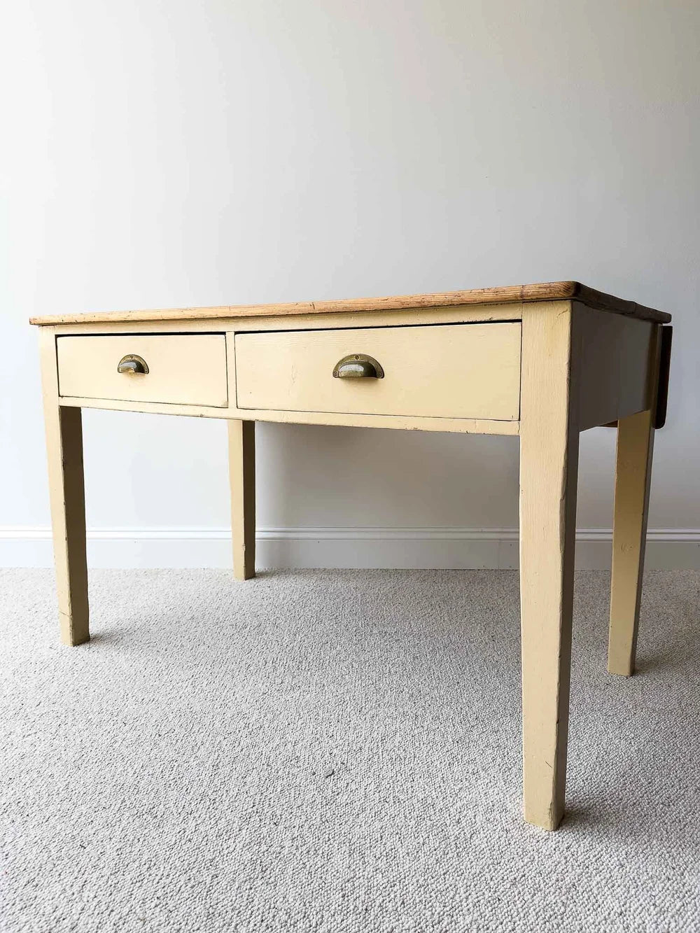 Perfectly English kitchen table