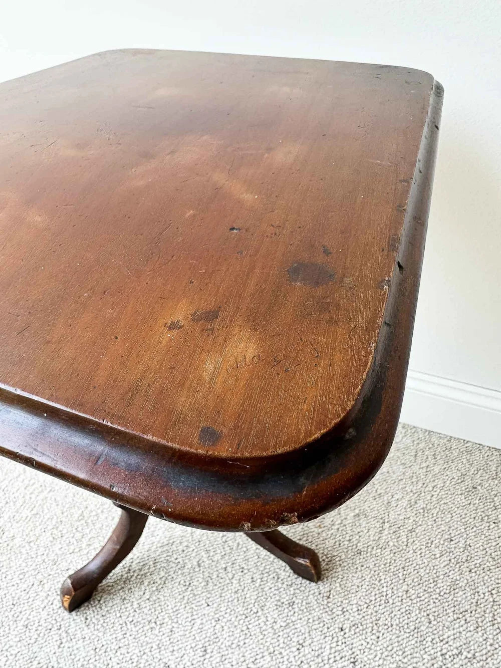 Georgian tripod table