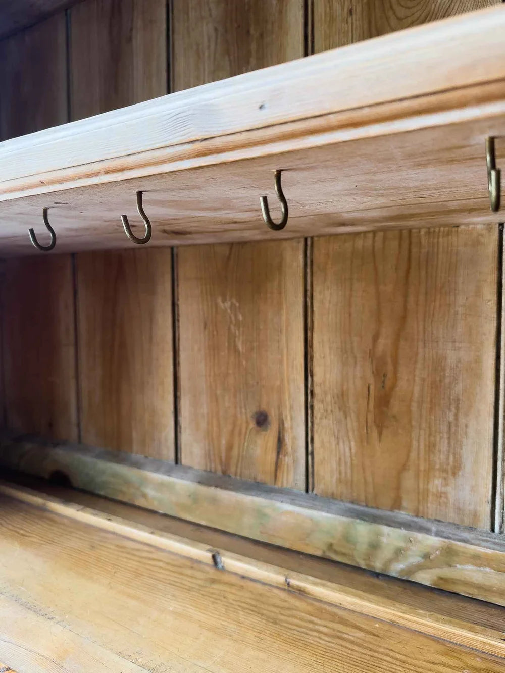 English kitchen dresser
