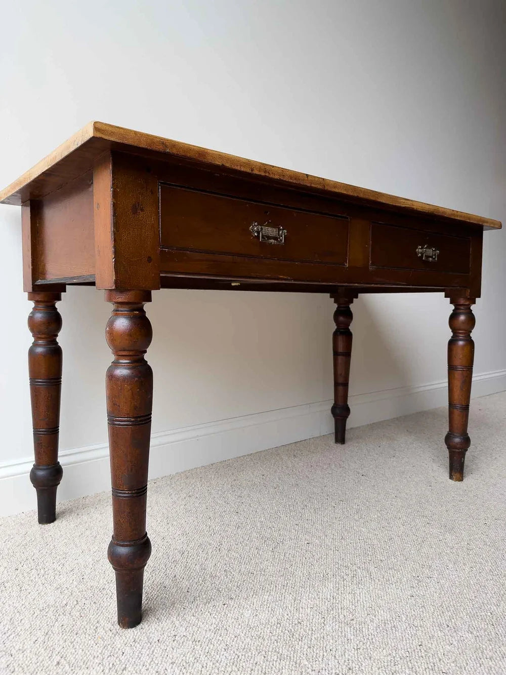 Victorian scrub top table