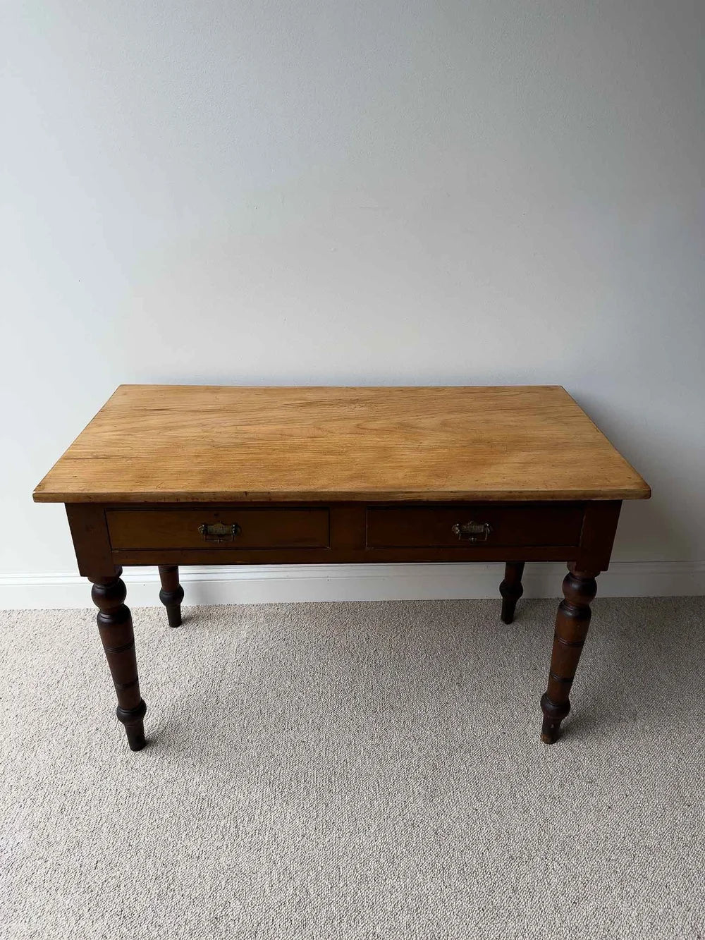 Victorian scrub top table