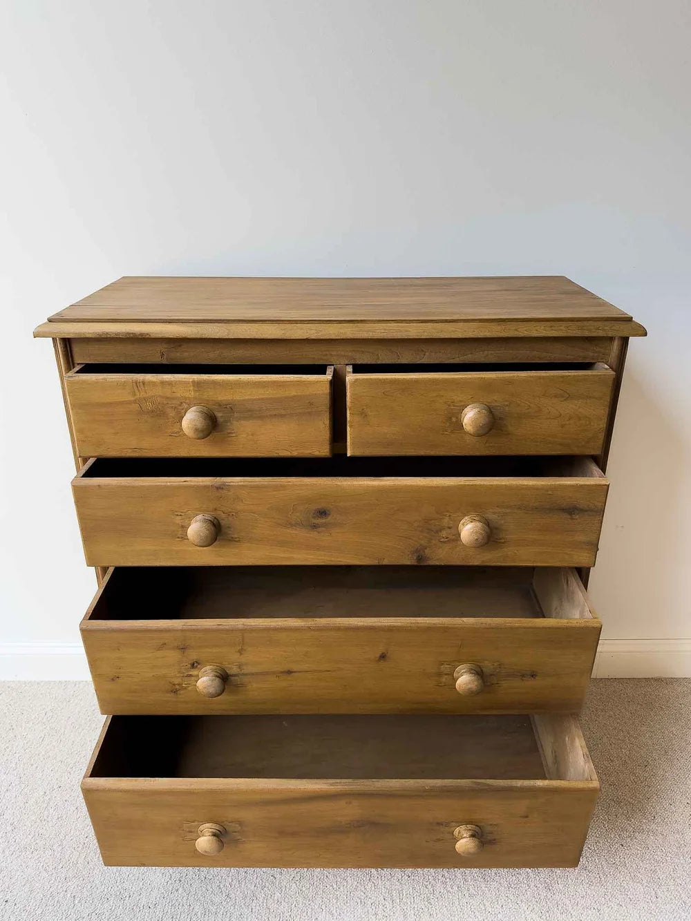 Classic set of English pine drawers