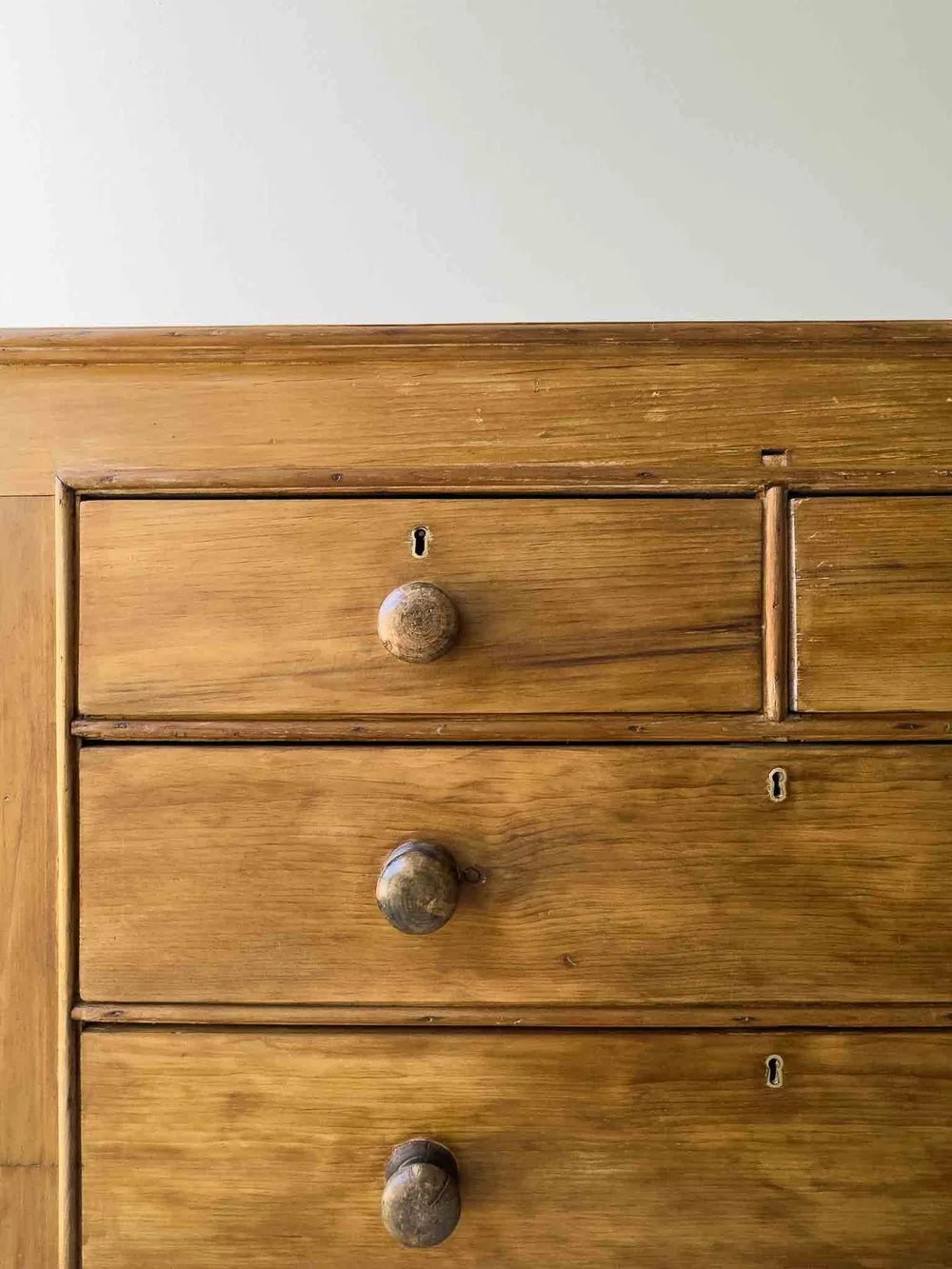 Impressive victorian pine drawers - House on Horizon