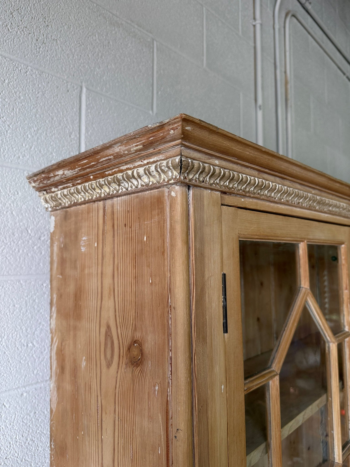 Incredible astragal glazed bookcase - House on Horizon