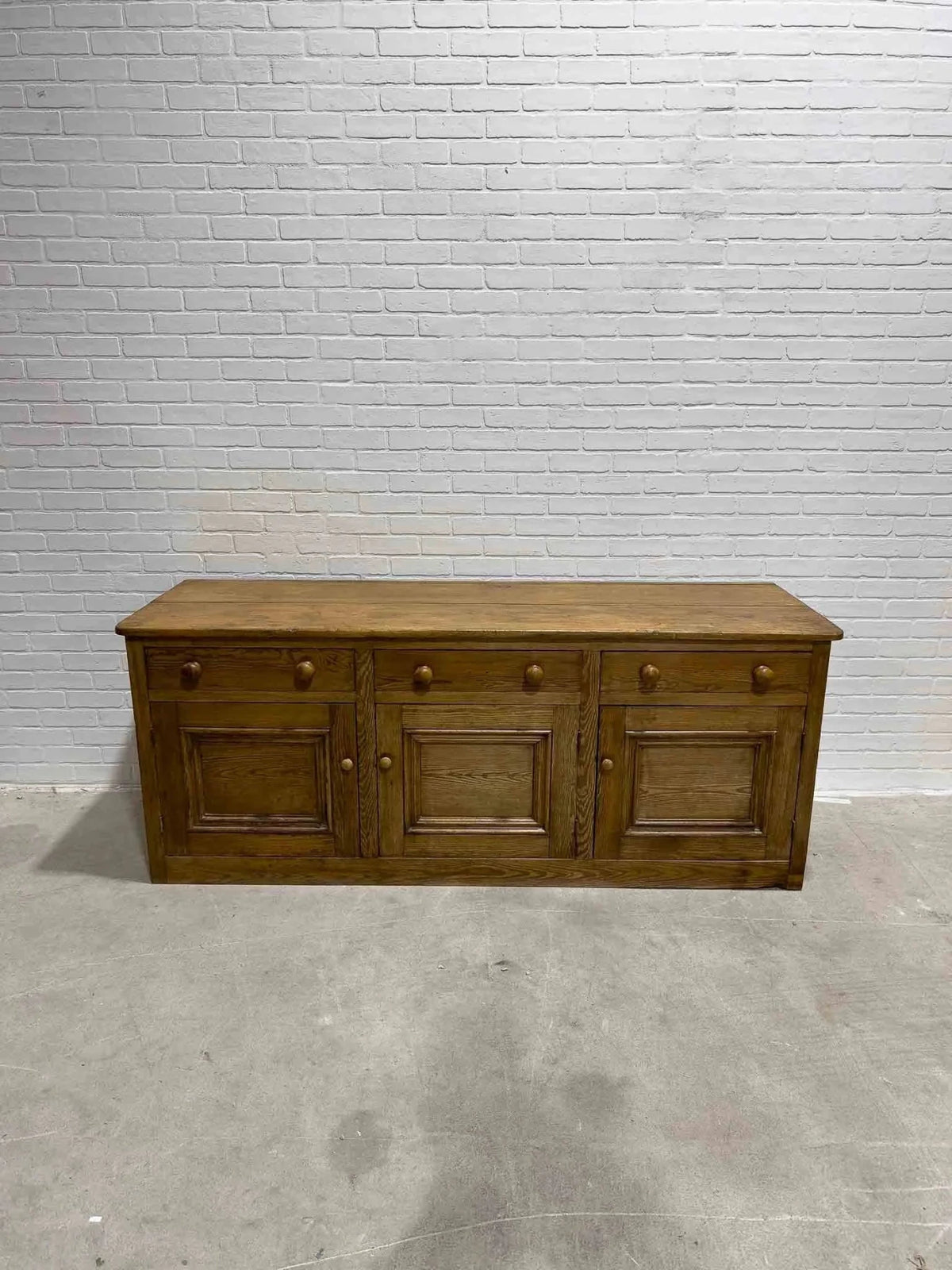 Large antique English sideboard - House on Horizon