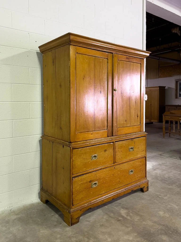 Large English press with campaign handles - House on Horizon