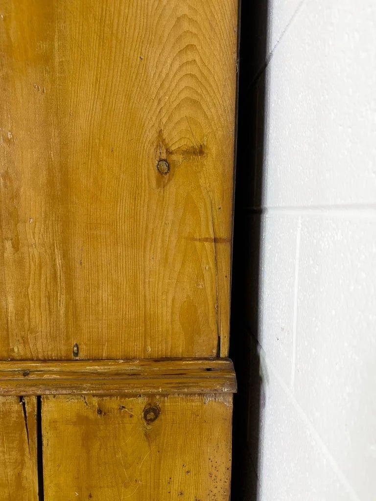 Large English press with campaign handles - House on Horizon