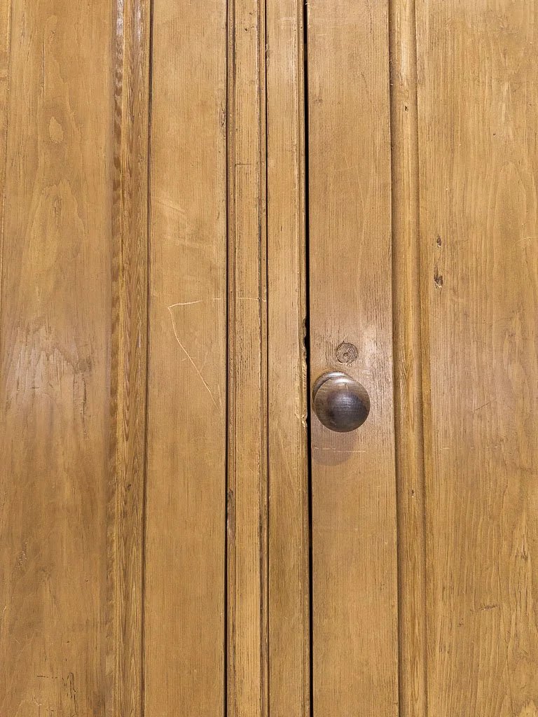 Large Victorian pine housekeepers cupboard - House on Horizon