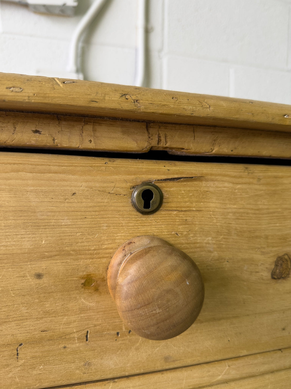 Light colored English antique pine drawers - House on Horizon