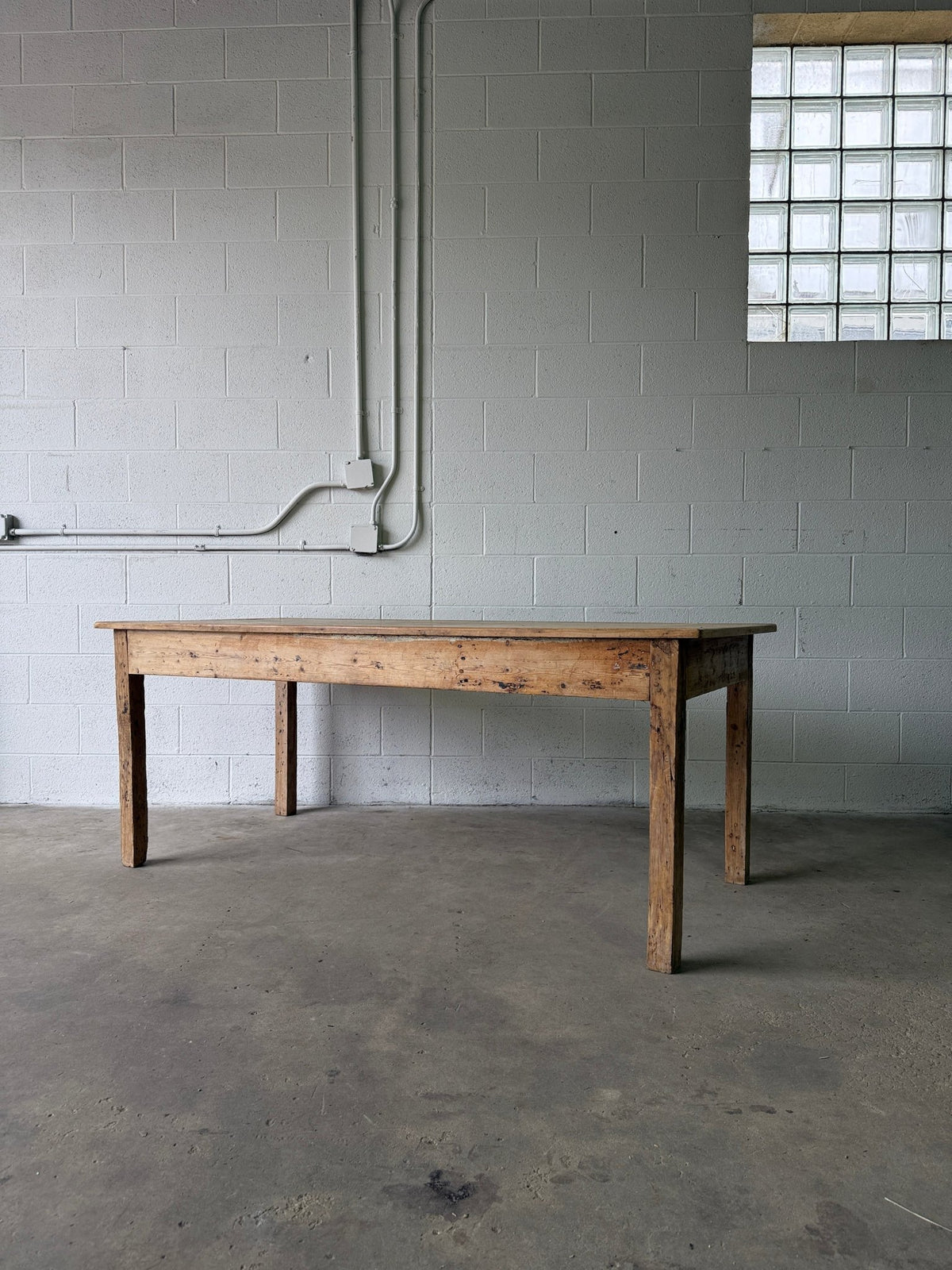 Primitive Scottish pine table - House on Horizon
