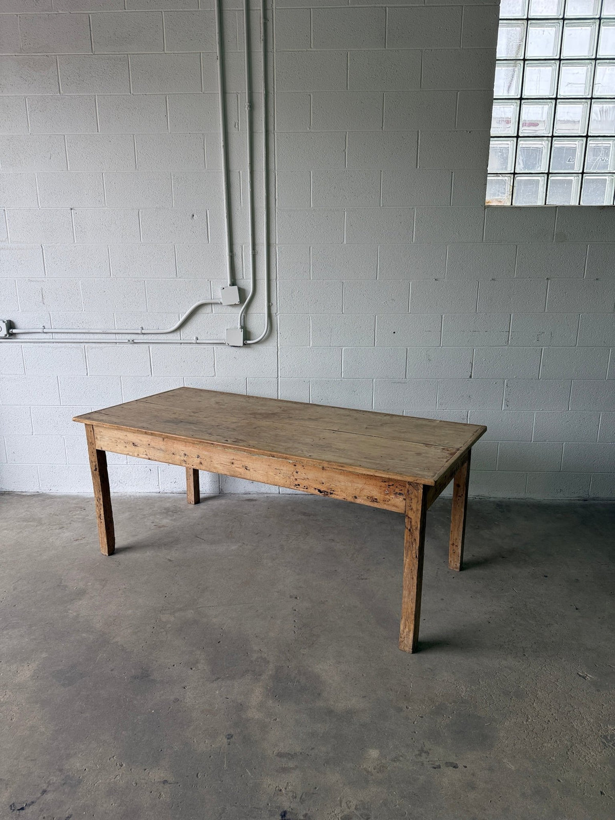 Primitive Scottish pine table - House on Horizon